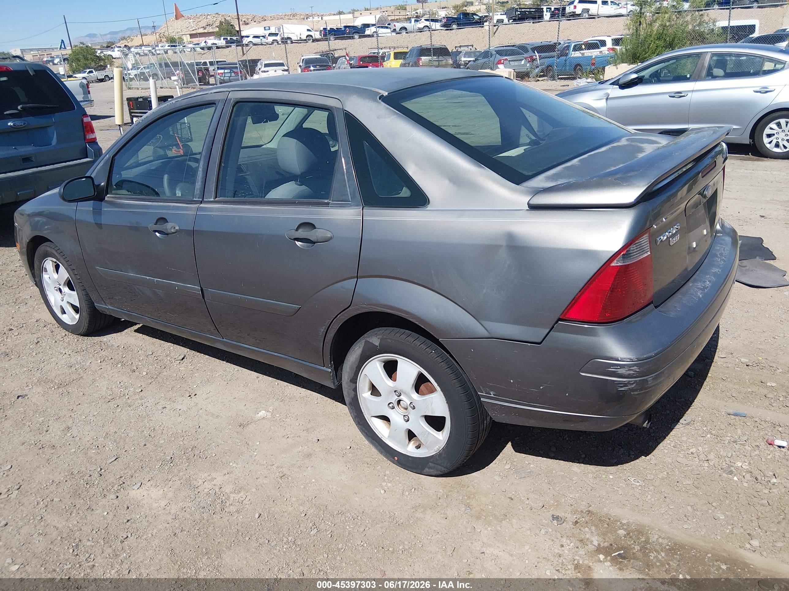 2007 Ford Focus S/se/ses Gray vin: 1FAHP34N67W157244