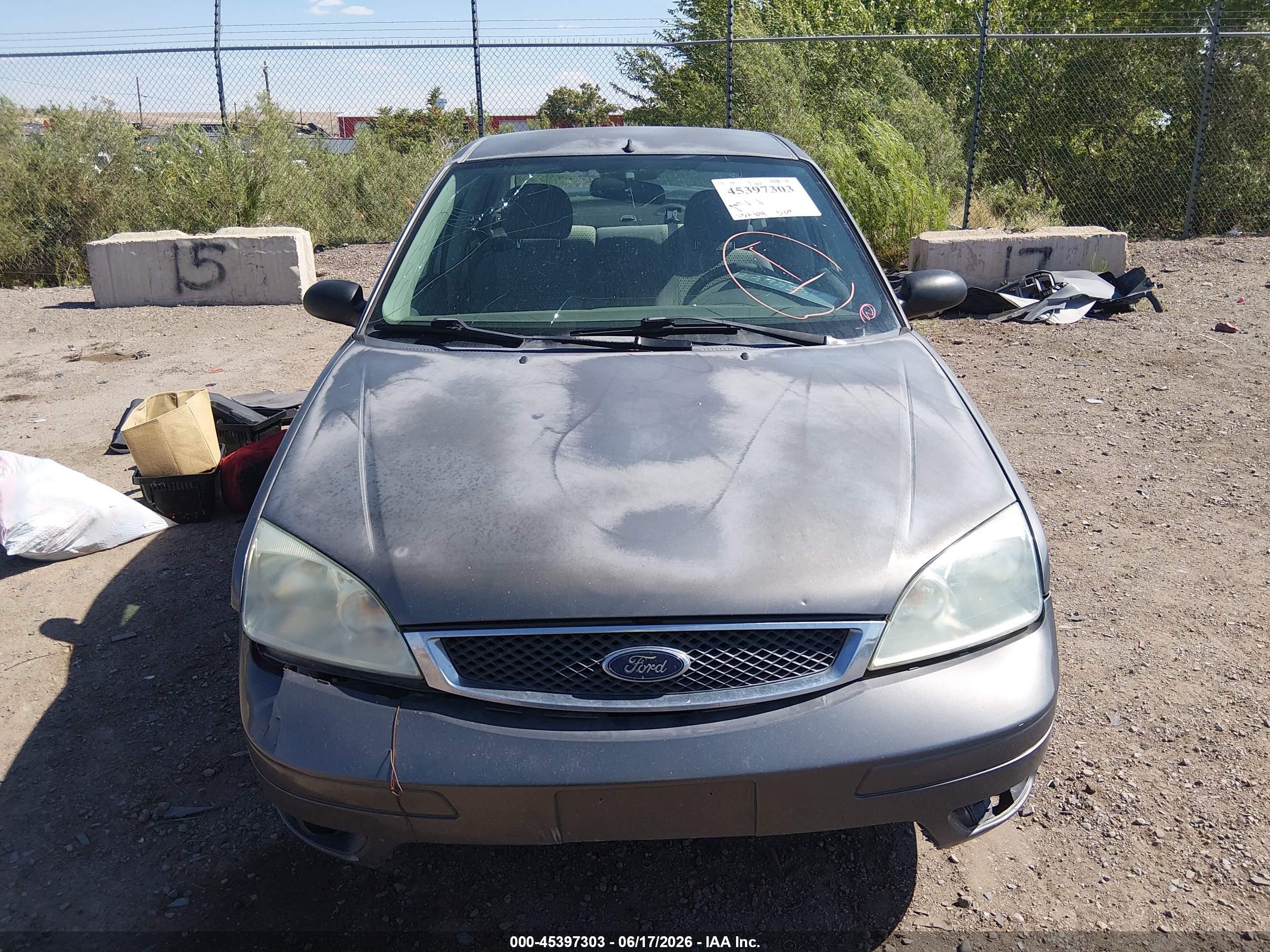 2007 Ford Focus S/se/ses Gray vin: 1FAHP34N67W157244