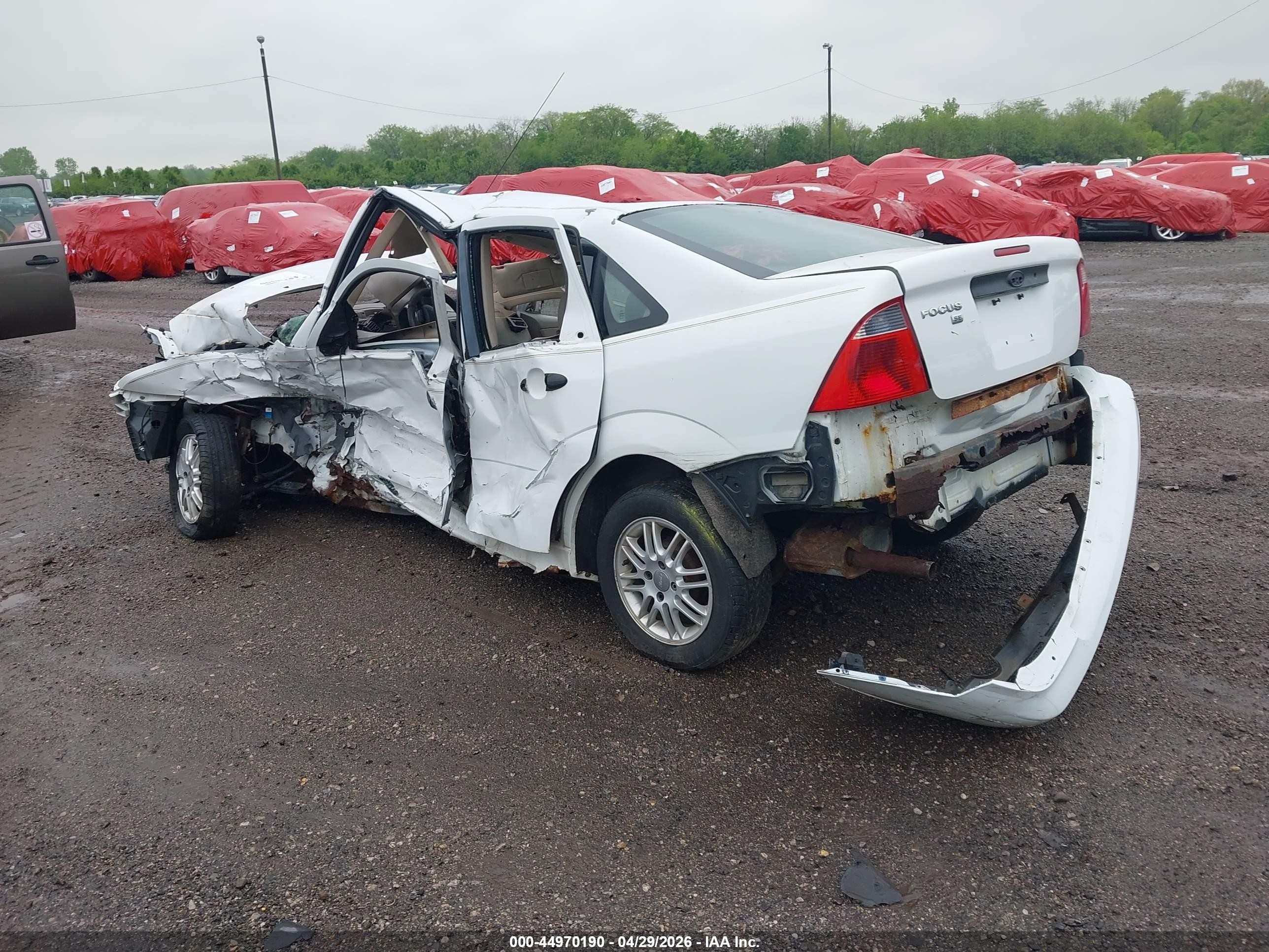 2007 Ford Focus S/se/ses White vin: 1FAHP34N67W243041