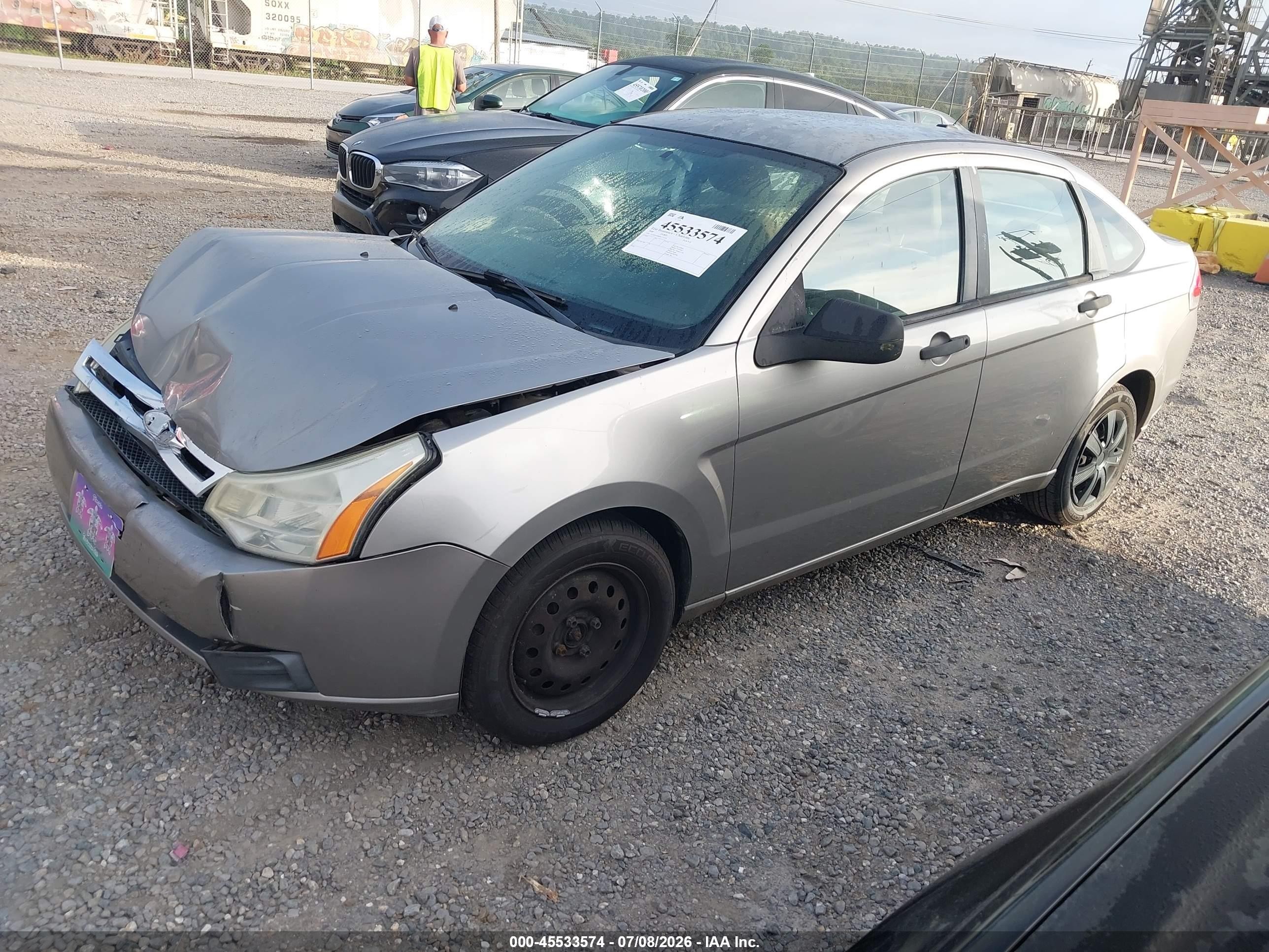 2008 Ford Focus S Gray vin: 1FAHP34N68W175258