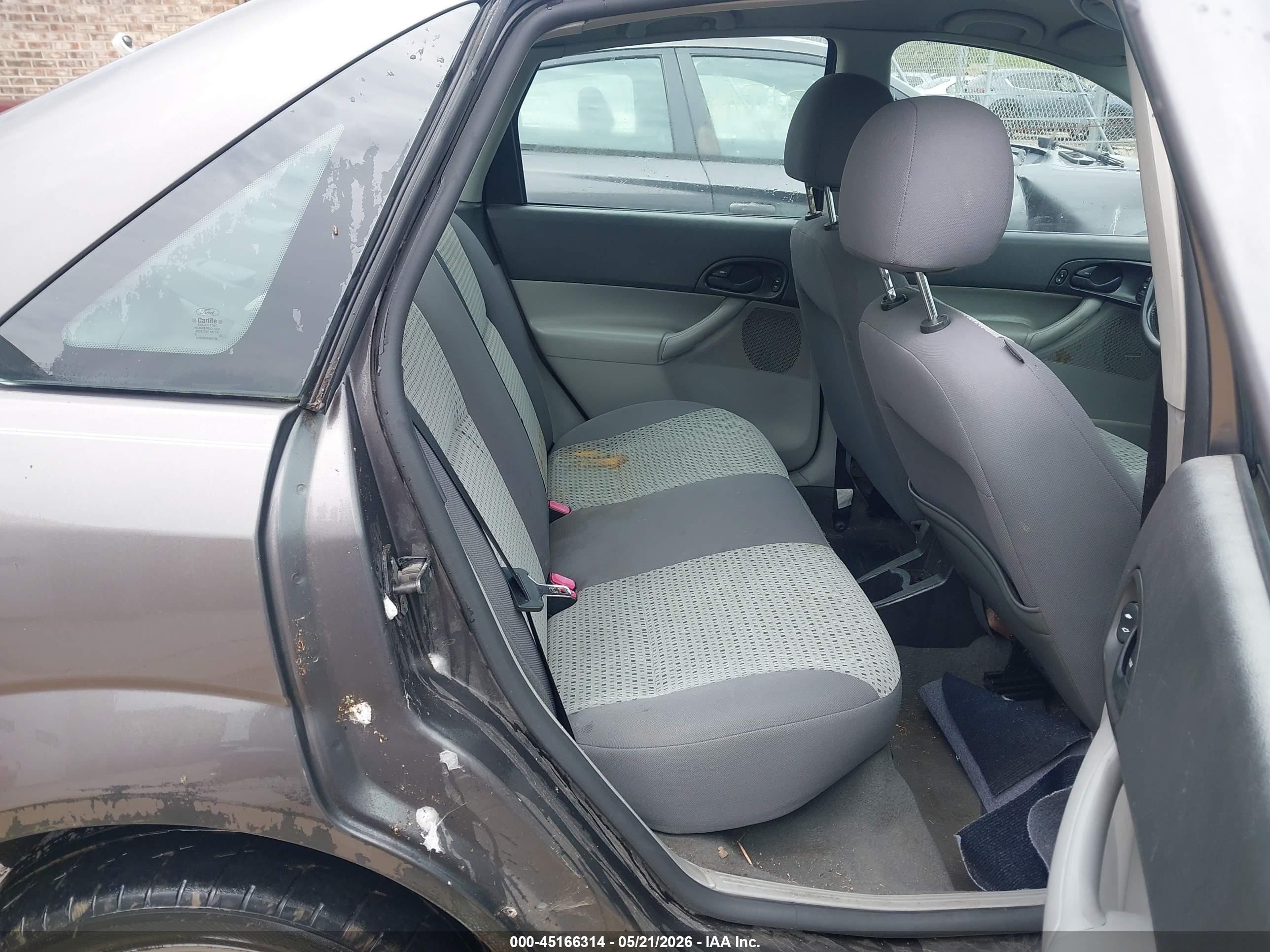 2006 Ford Focus Zx4 Gray vin: 1FAHP34N76W112487