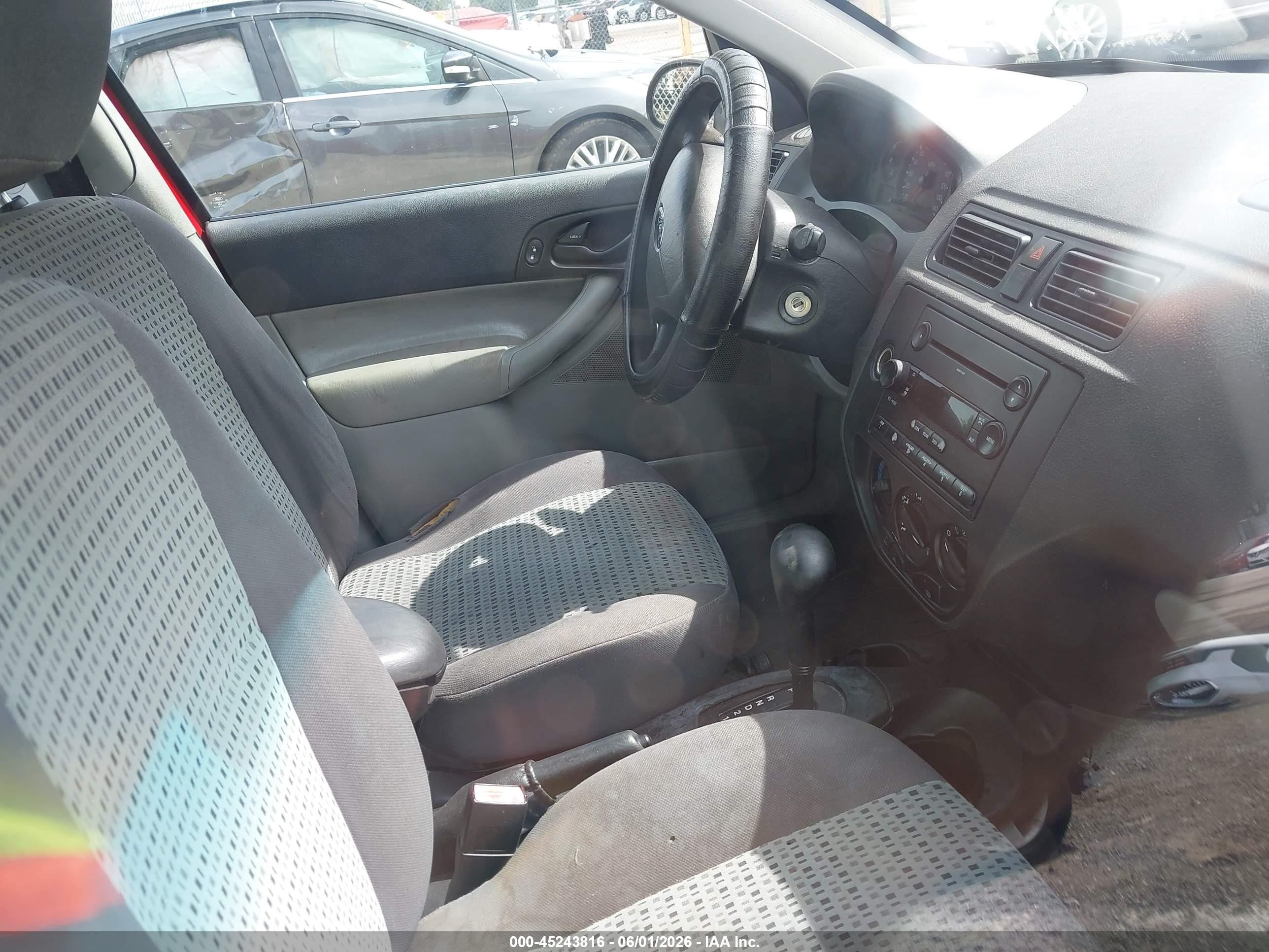 2006 Ford Focus Zx4 Red vin: 1FAHP34N76W229857