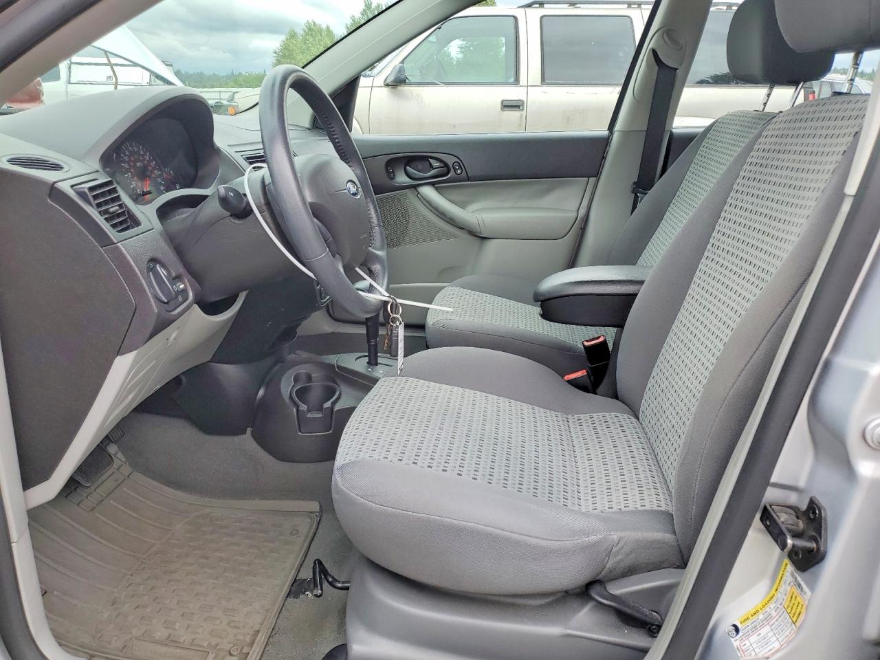 2007 Ford Focus Zx4 Silver vin: 1FAHP34N77W291003