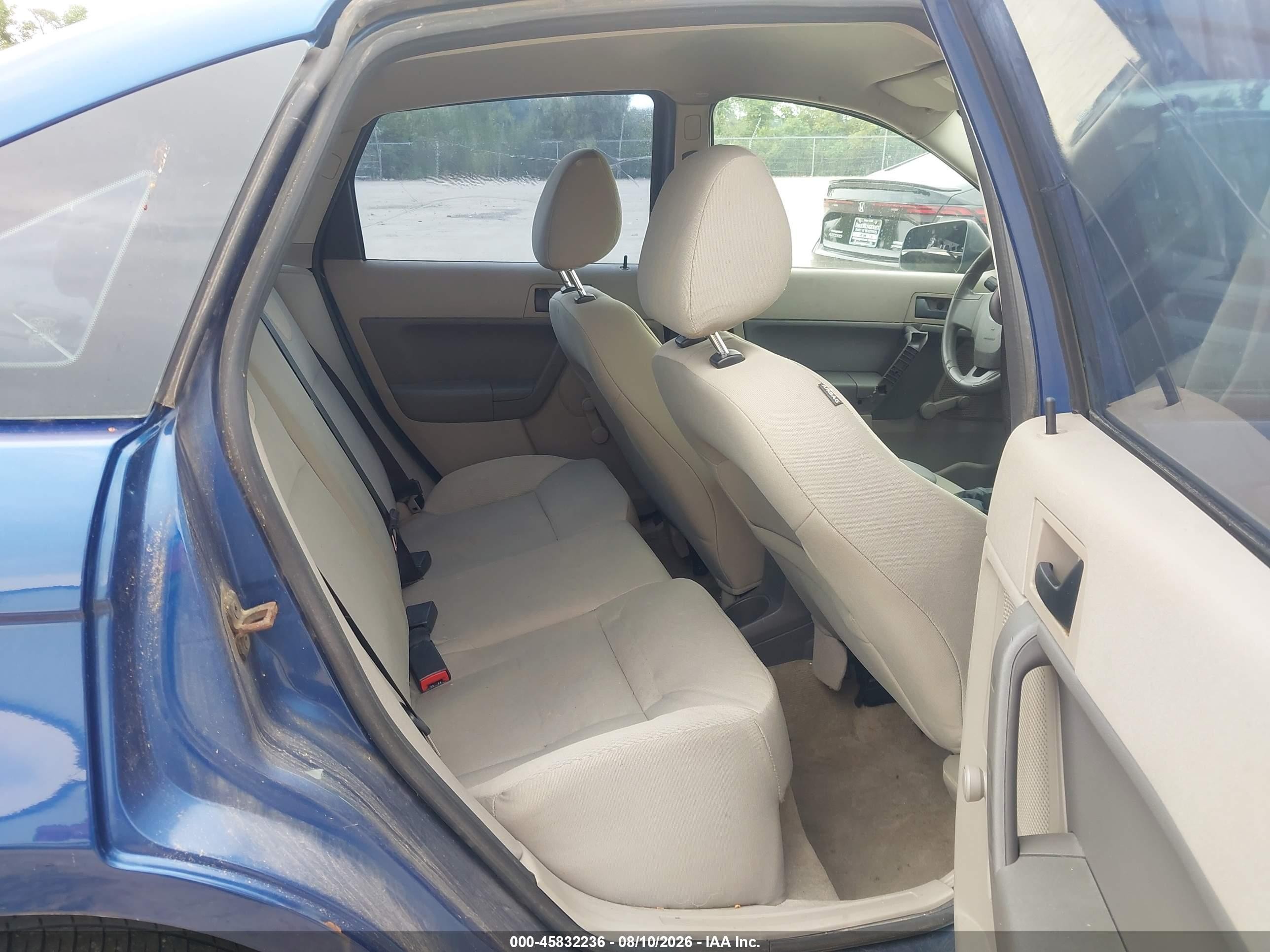 2009 Ford Focus S Blue vin: 1FAHP34N79W180597
