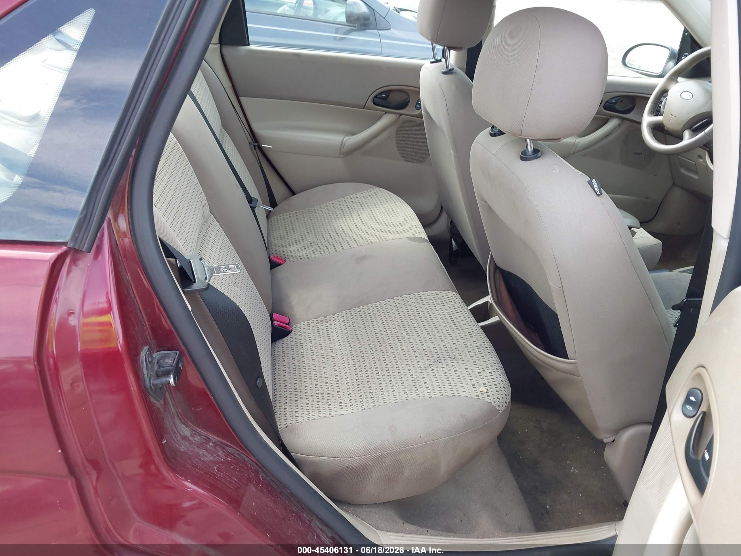 2006 Ford Focus Zx4 Burgundy vin: 1FAHP34N86W180619