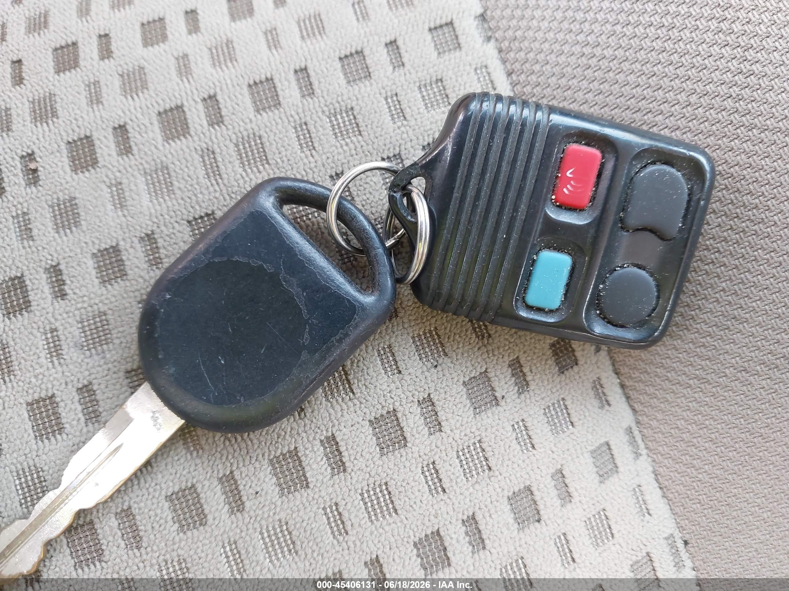 2006 Ford Focus Zx4 Burgundy vin: 1FAHP34N86W180619