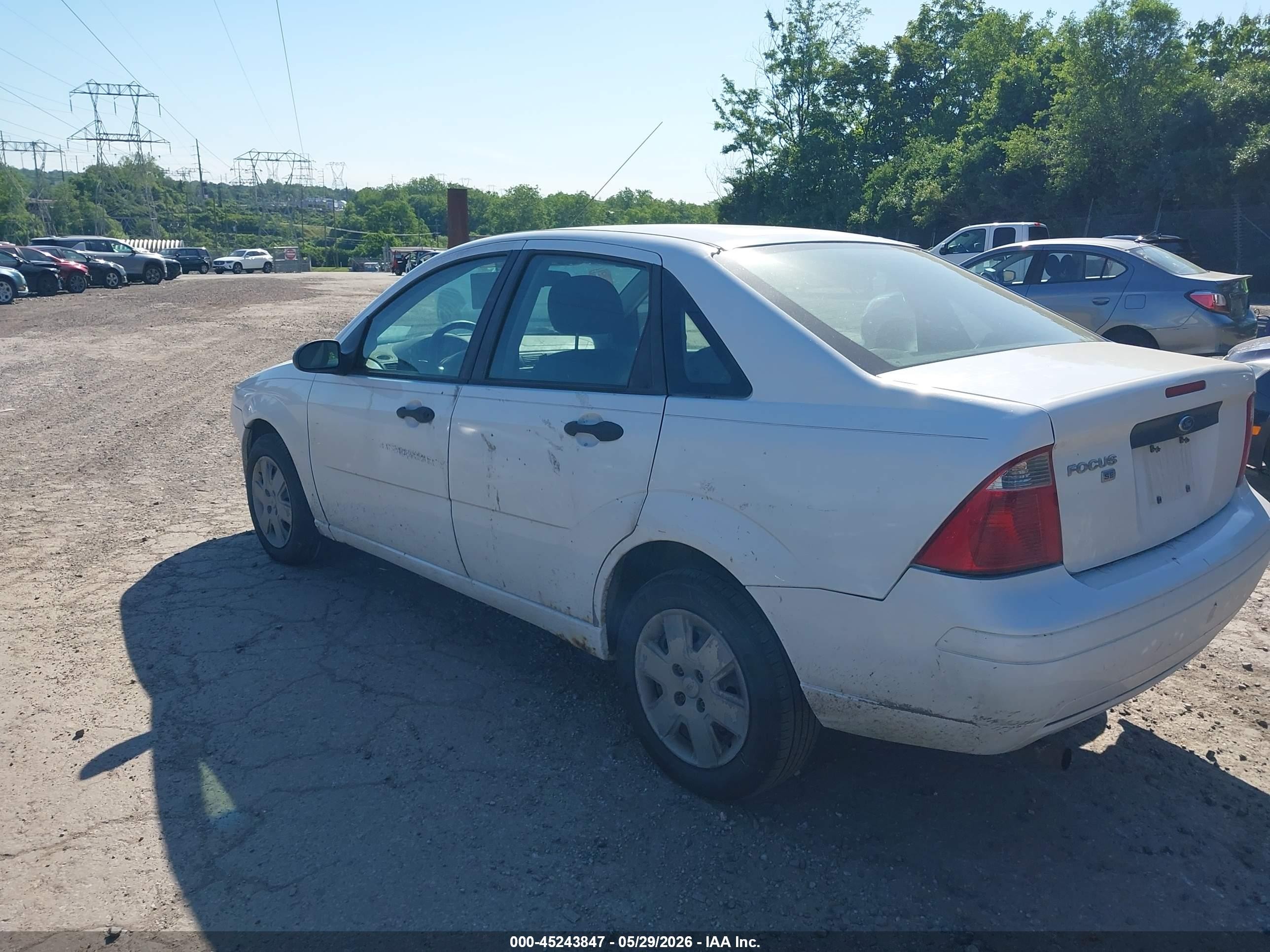 2007 Ford Focus S/se/ses White vin: 1FAHP34N87W141305