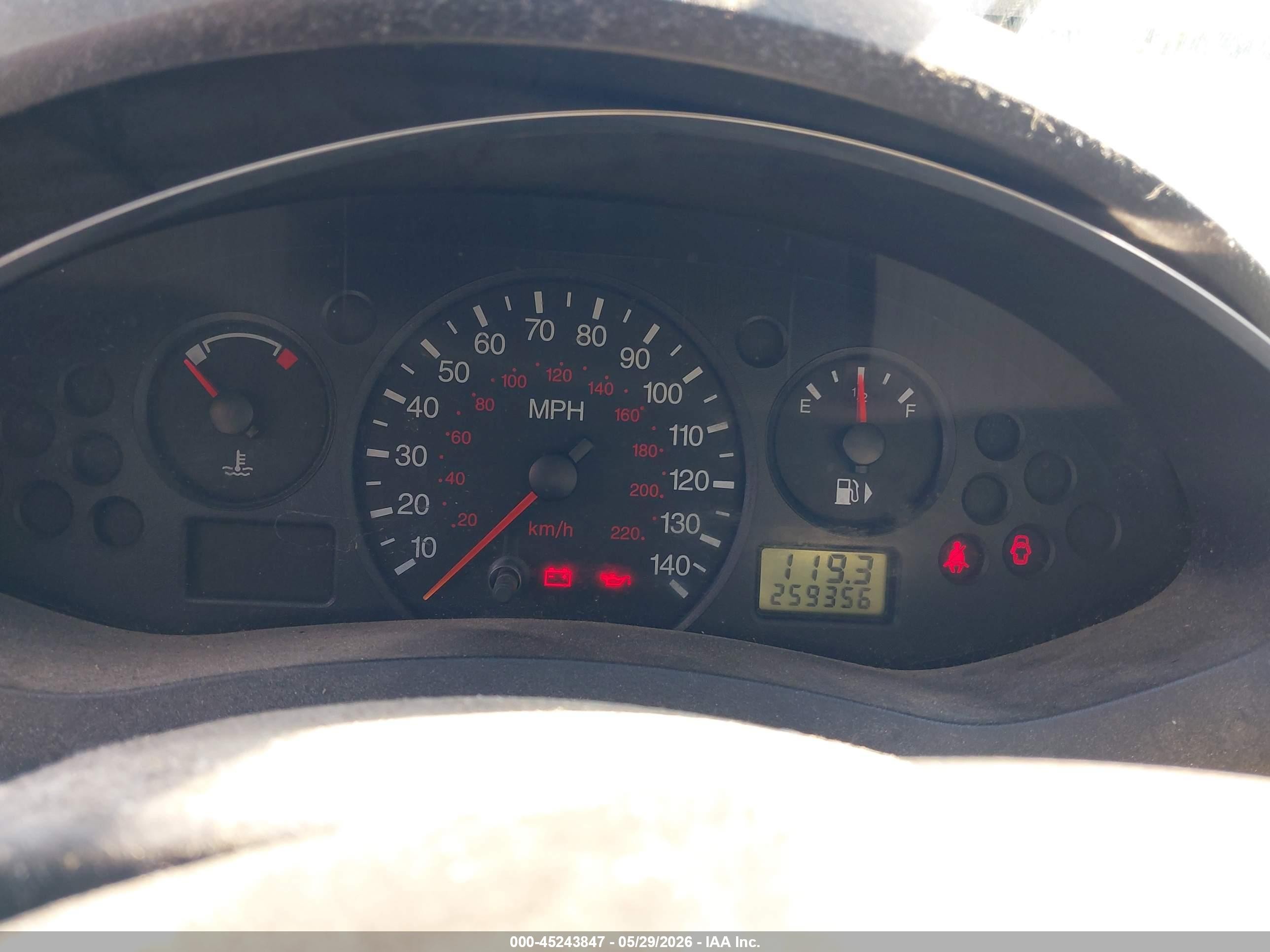 2007 Ford Focus S/se/ses White vin: 1FAHP34N87W141305