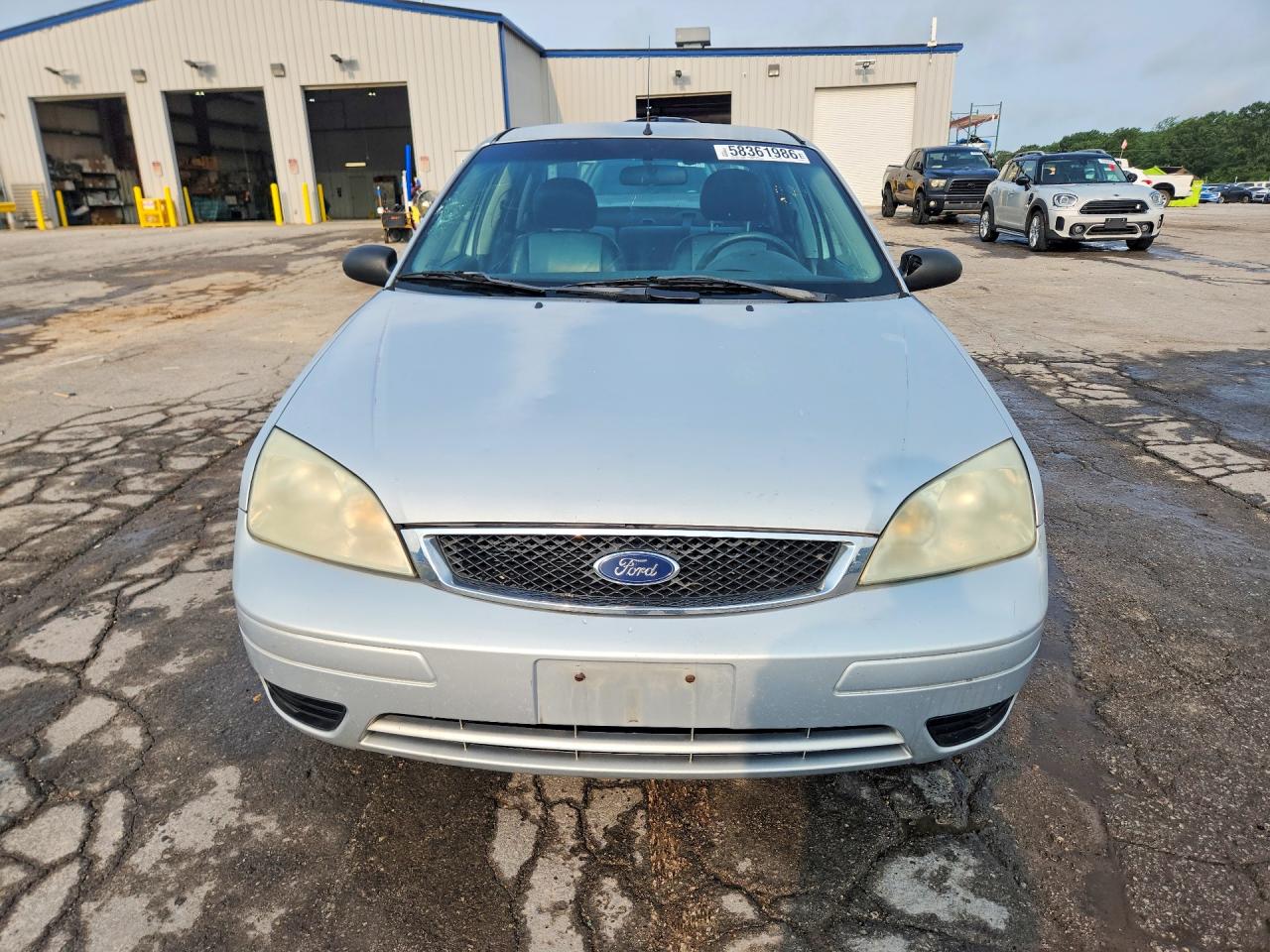 2007 Ford Focus Zx4 Silver vin: 1FAHP34N87W210879