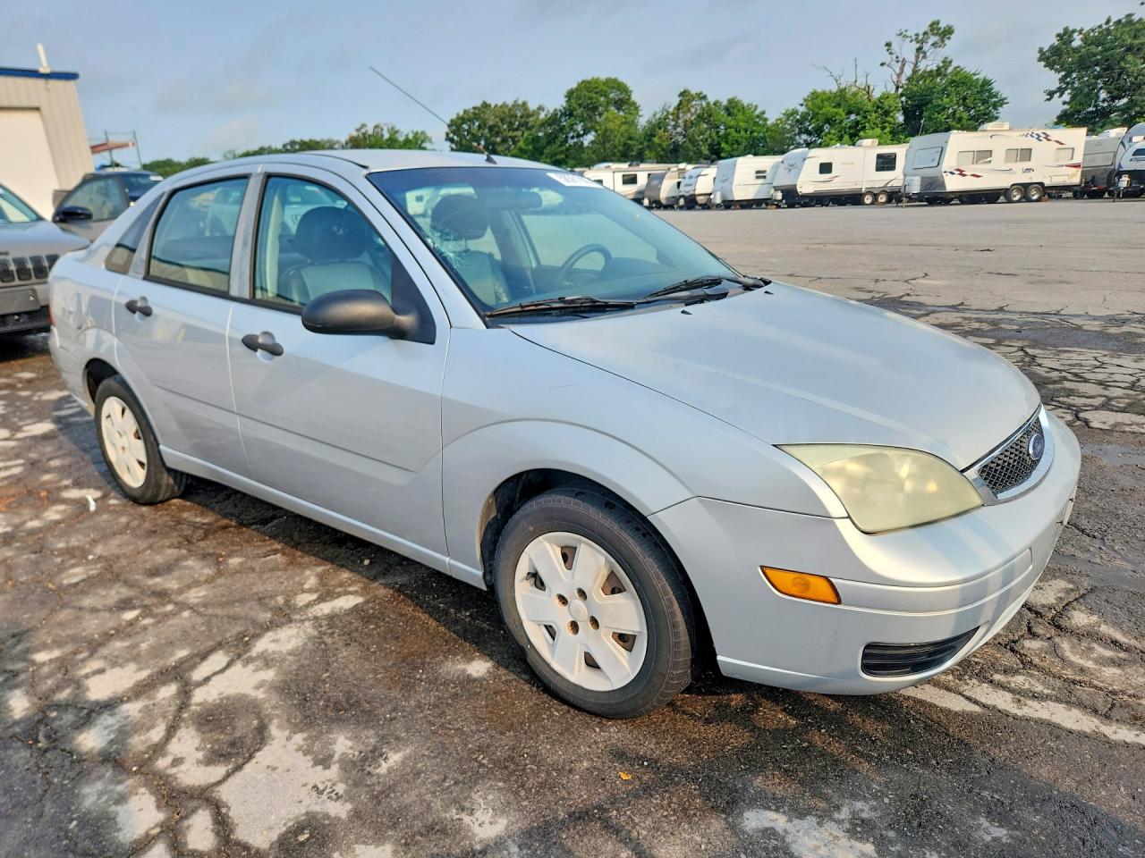 2007 Ford Focus Zx4 Silver vin: 1FAHP34N87W210879