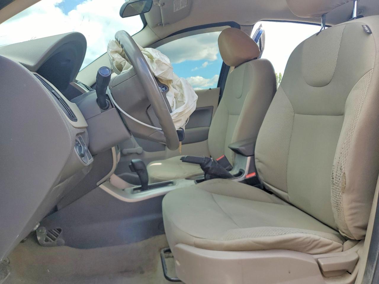 2008 Ford Focus S/se Blue vin: 1FAHP34N88W132430