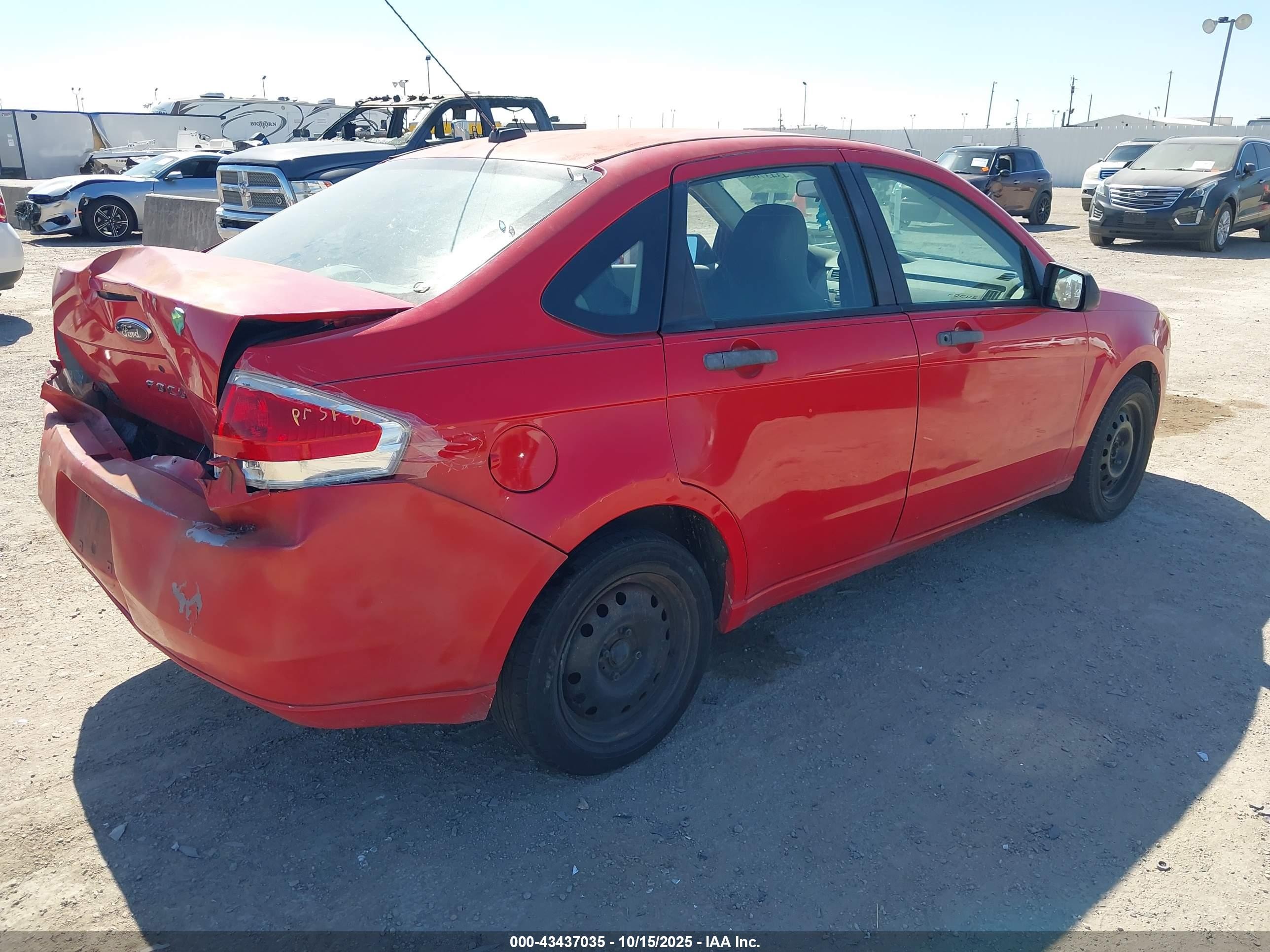2008 Ford Focus S Red vin: 1FAHP34N88W133447