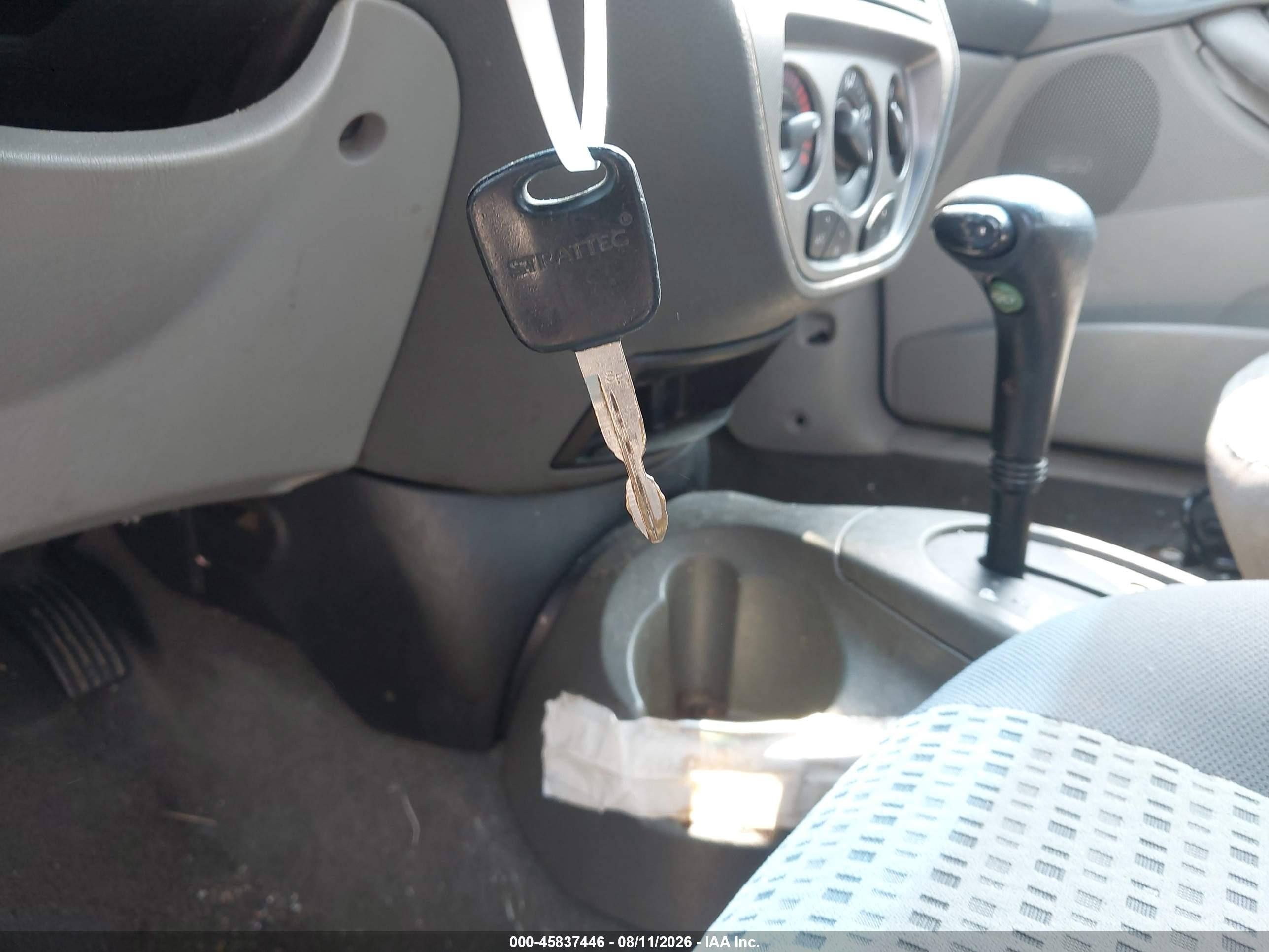 2005 Ford Focus Zx4 Blue vin: 1FAHP34N95W310230