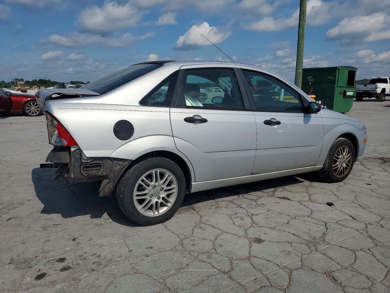 2006 Ford Focus Zx4 Silver vin: 1FAHP34N96W113026