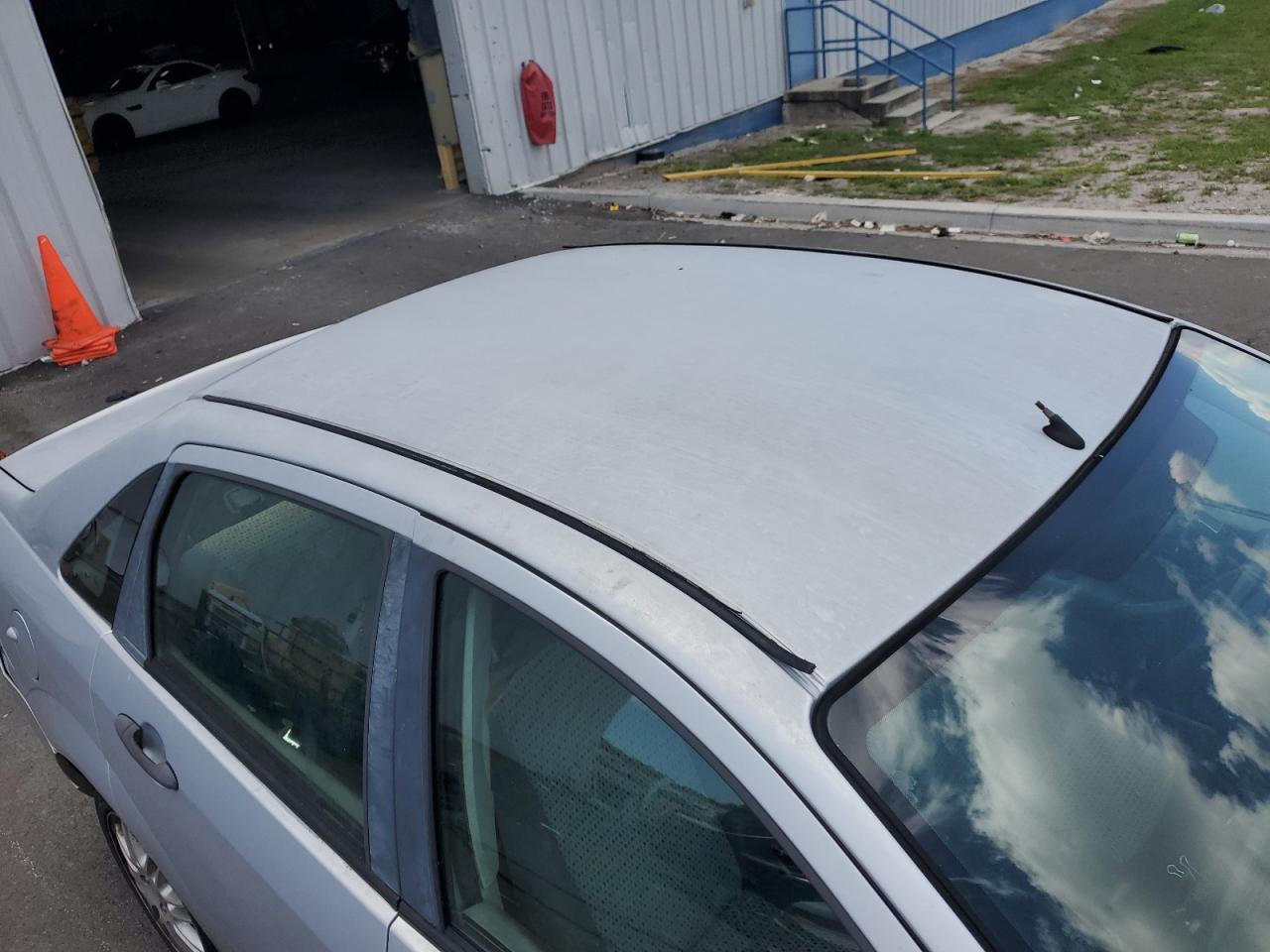 2006 Ford Focus Zx4 Silver vin: 1FAHP34N96W199681 Damage: Right Drip Rail, Multiple Scratches Heavy, 3