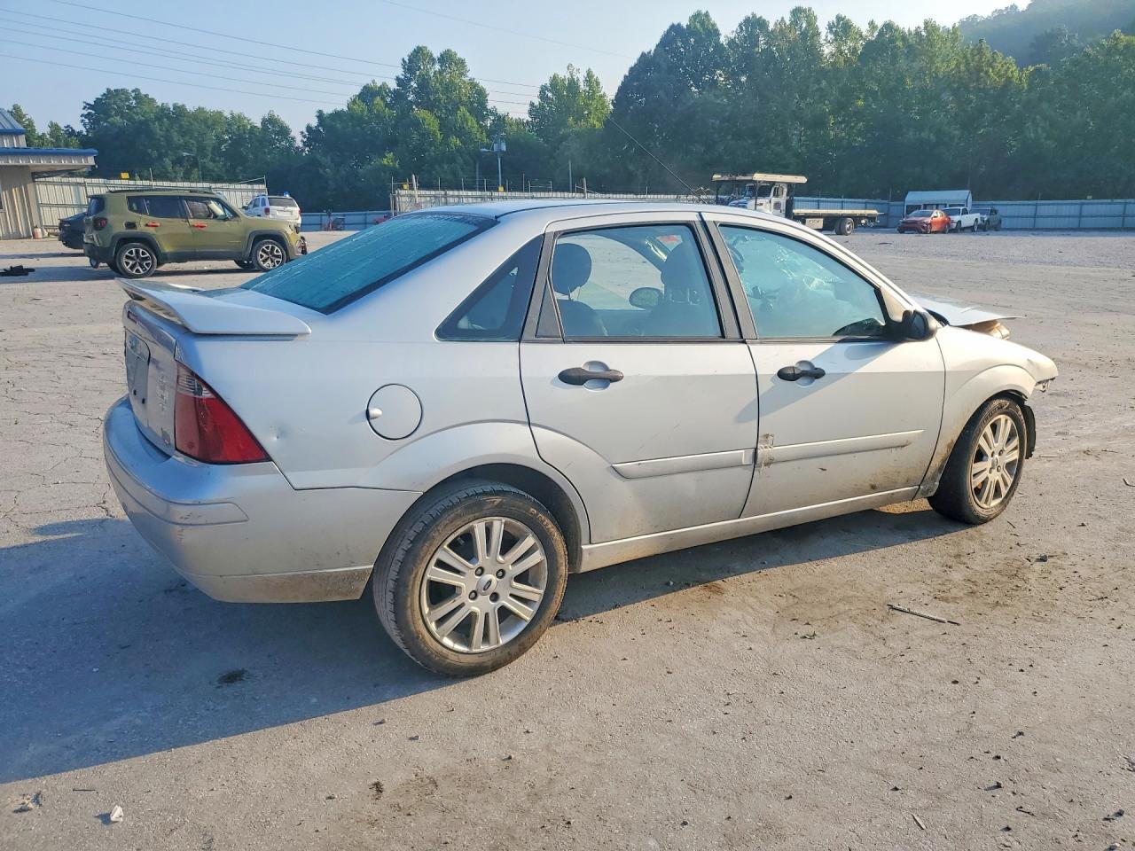 2007 Ford Focus Zx4 Silver vin: 1FAHP34N97W354943