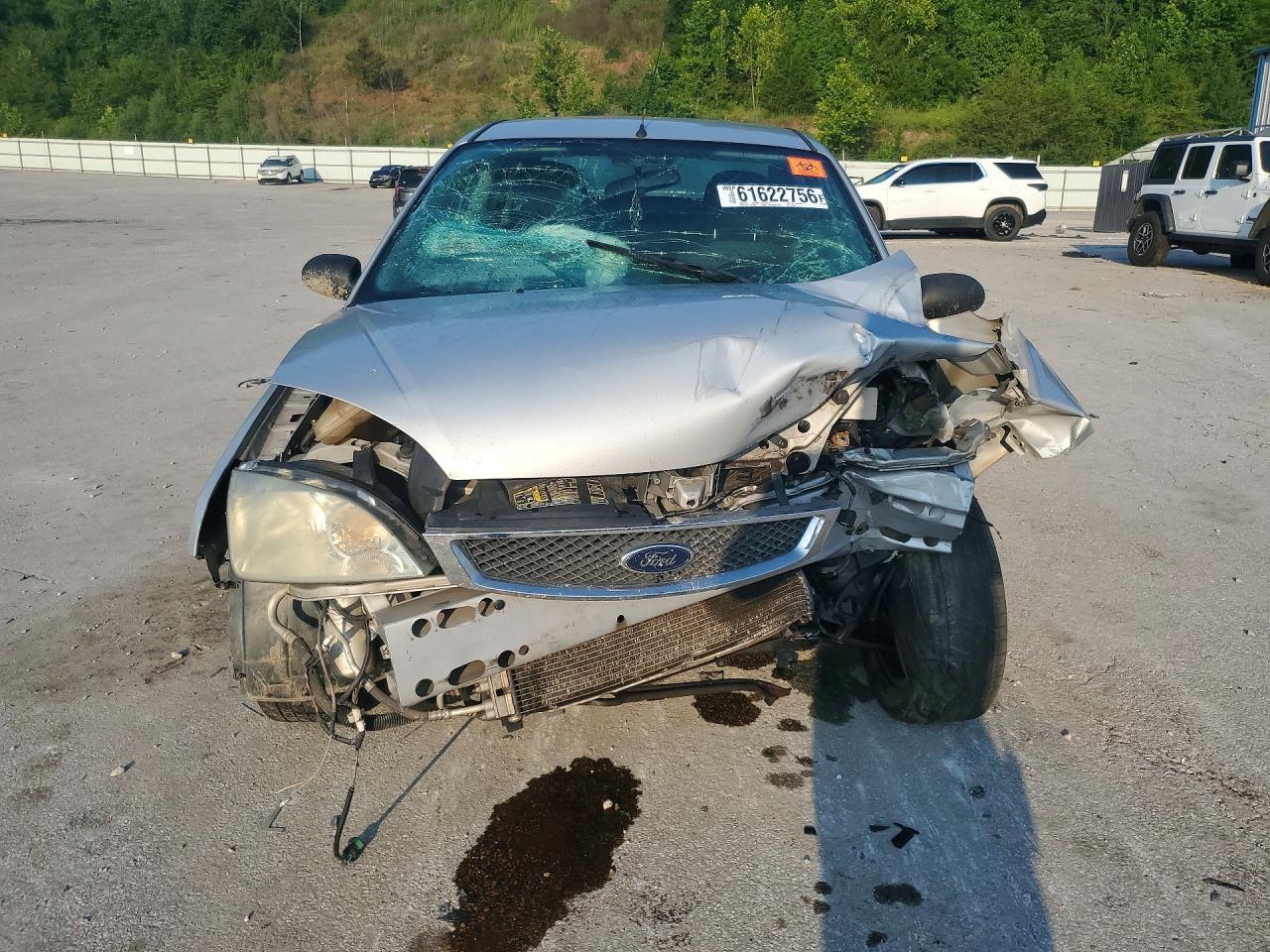 2007 Ford Focus Zx4 Silver vin: 1FAHP34N97W354943
