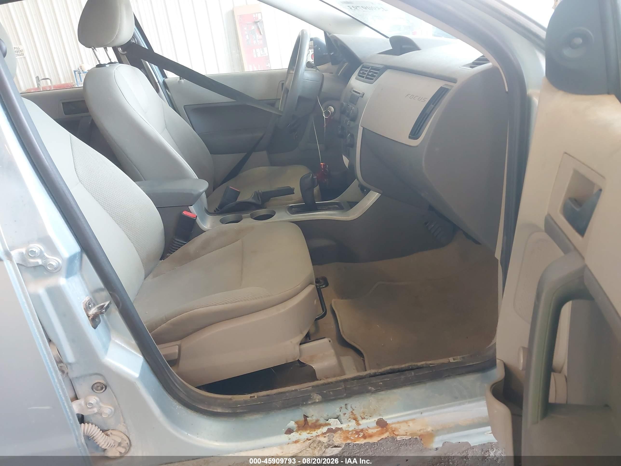 2008 Ford Focus S Light Blue vin: 1FAHP34N98W133473