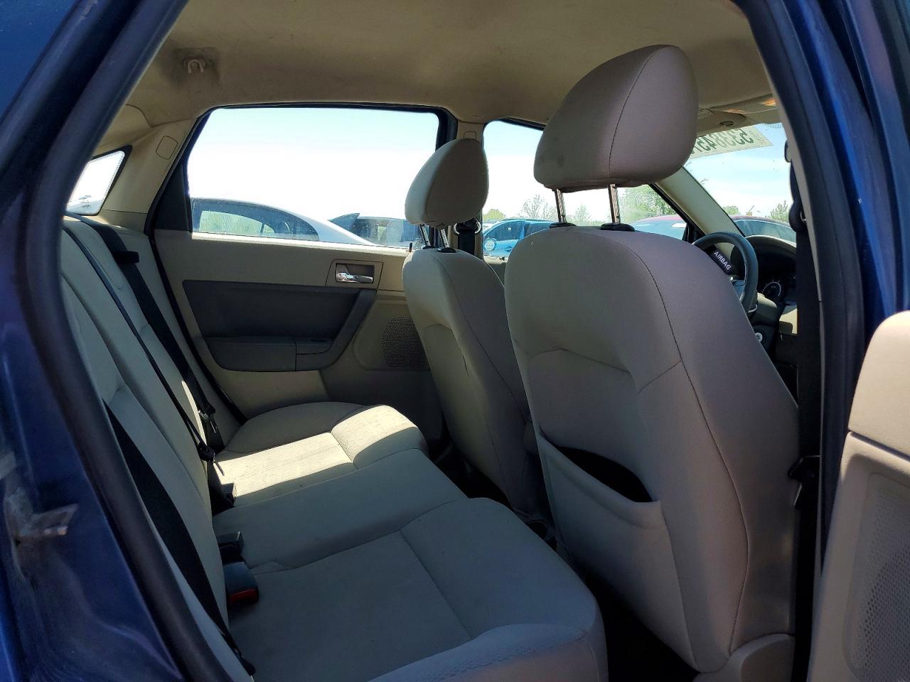 2008 Ford Focus S Blue vin: 1FAHP34N98W146966