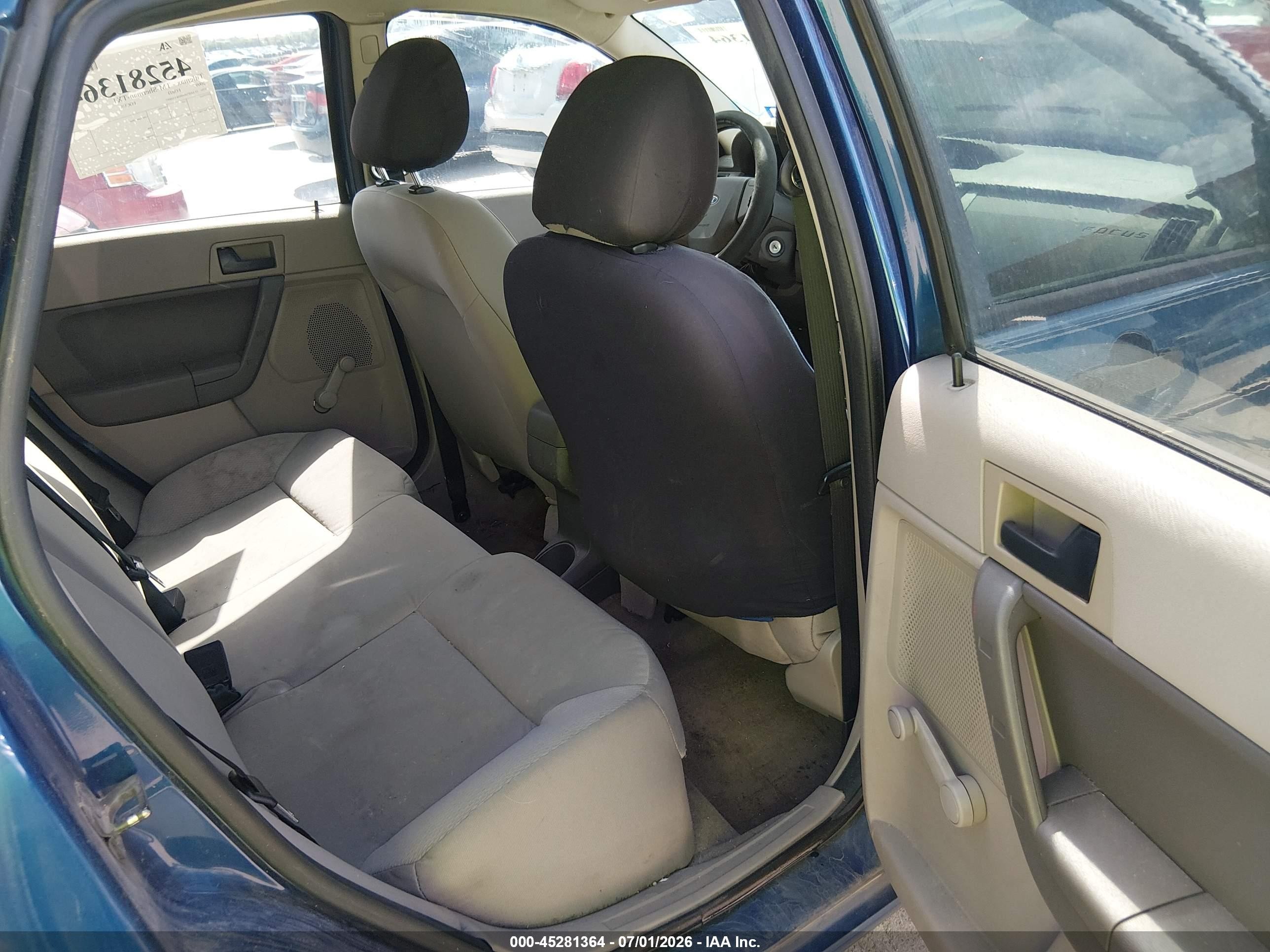 2009 Ford Focus S Blue vin: 1FAHP34N99W134897