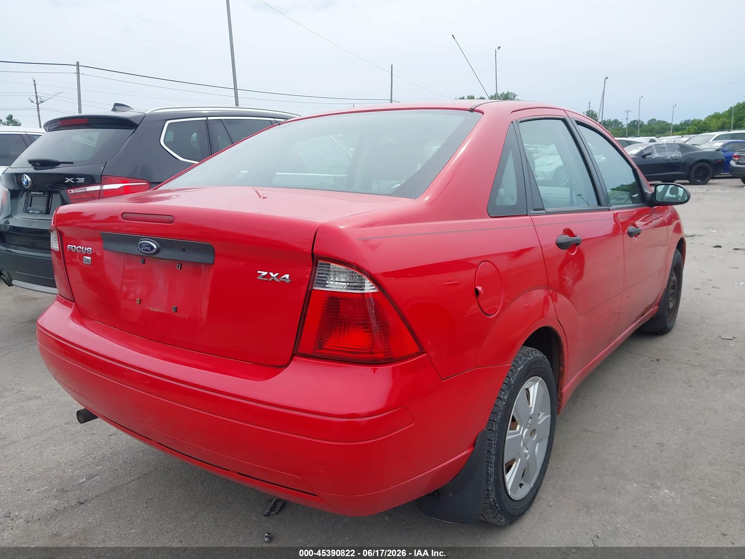 2006 Ford Focus Zx4 Красный vin: 1FAHP34NX6W130871