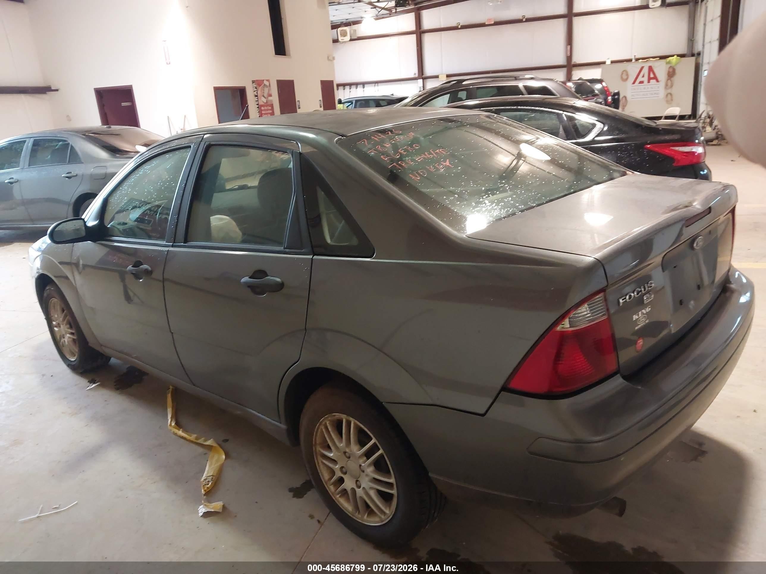 2007 Ford Focus S/se/ses Gray vin: 1FAHP34NX7W112906