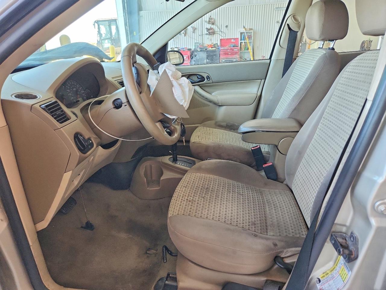 2007 Ford Focus Zx4 Tan vin: 1FAHP34NX7W192496