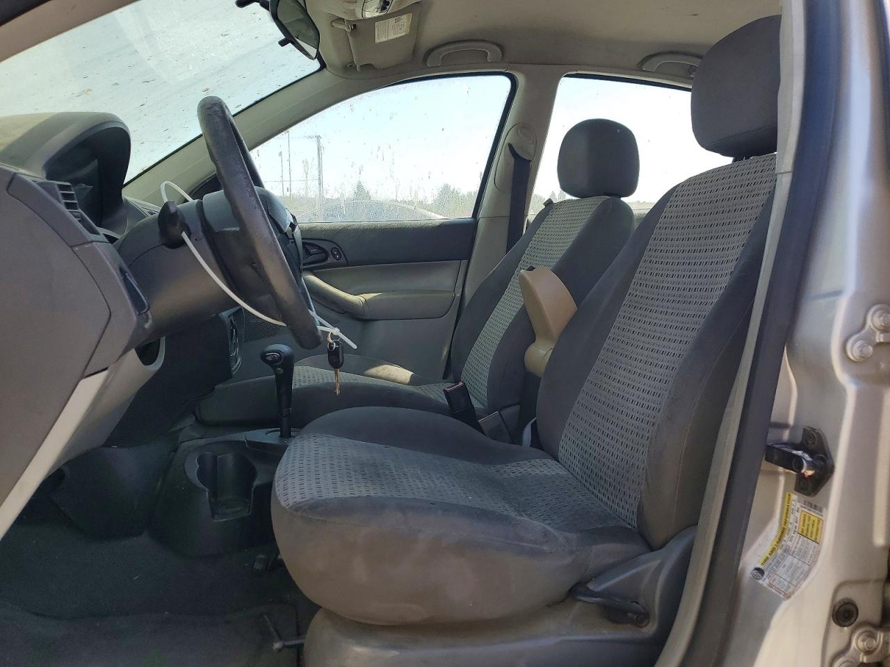 2007 Ford Focus Silver vin: 1FAHP34NX7W232124