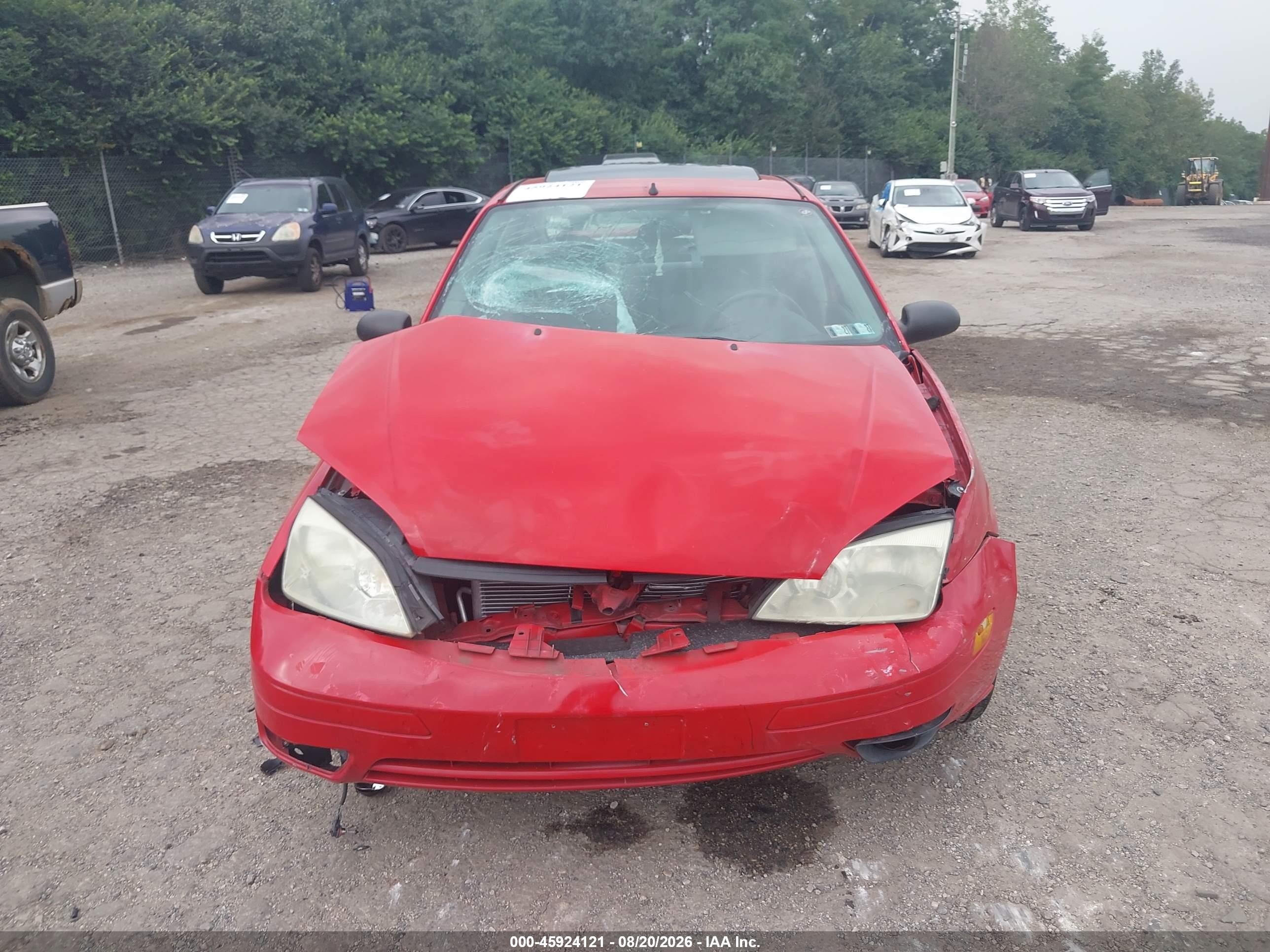 2007 Ford Focus S/se/ses Red vin: 1FAHP34NX7W275880