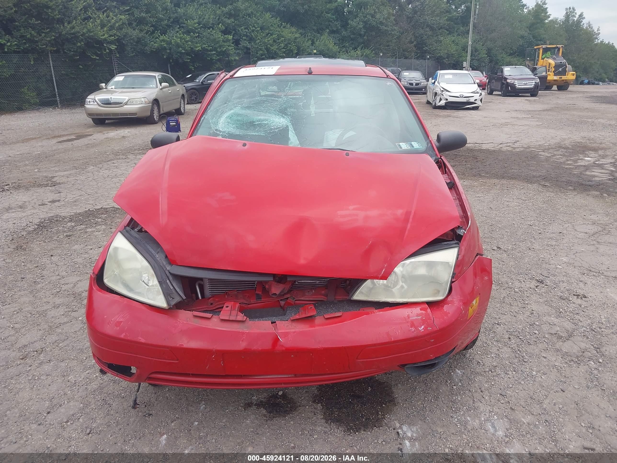 2007 Ford Focus S/se/ses Red vin: 1FAHP34NX7W275880