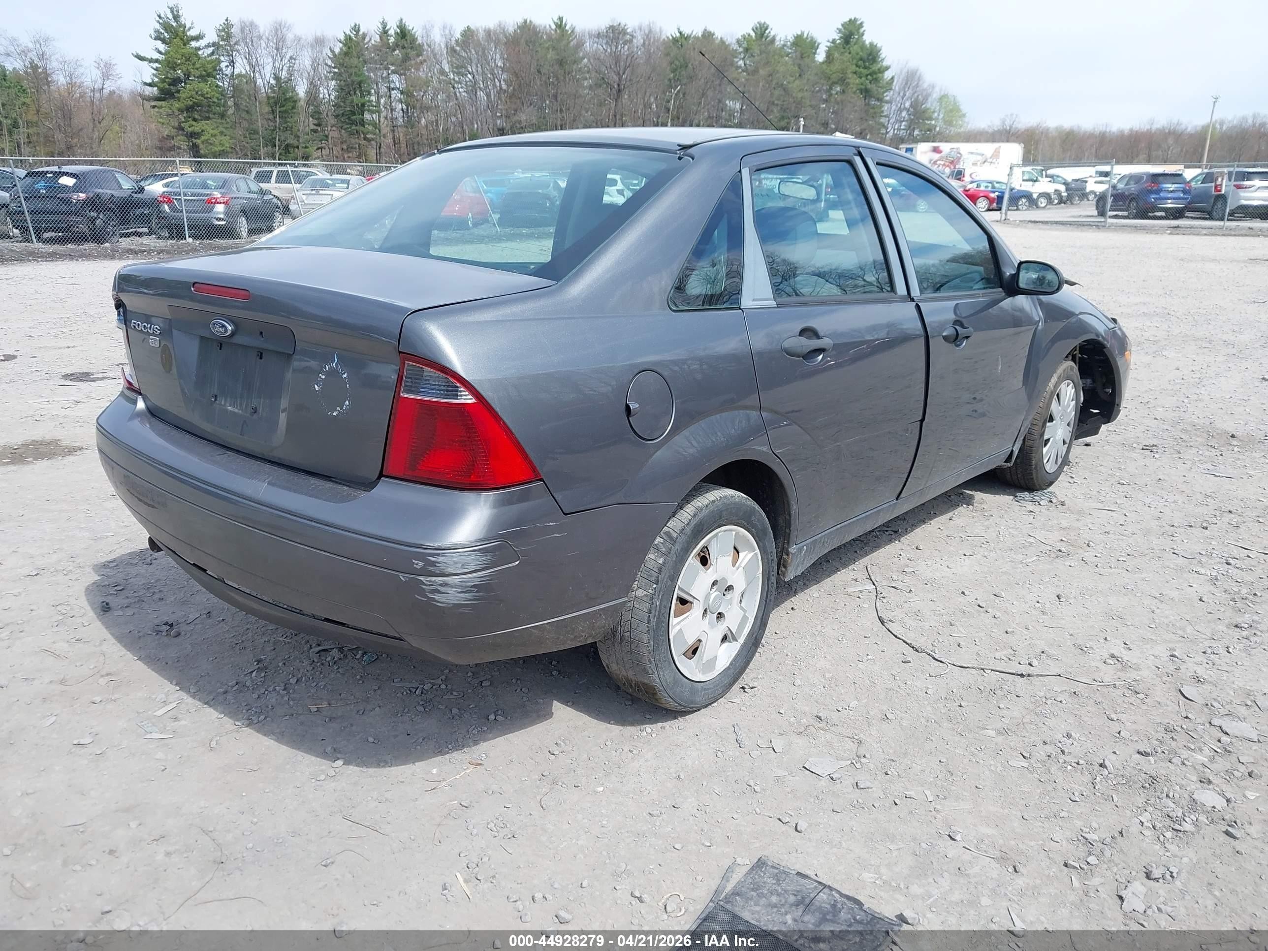 2007 Ford Focus S/se/ses Gray vin: 1FAHP34NX7W366017