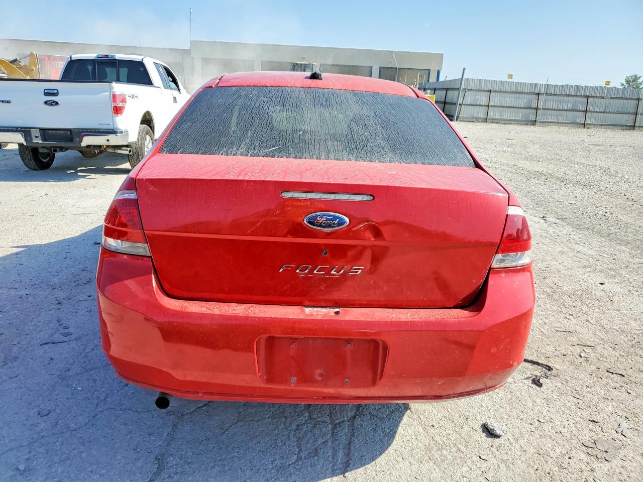 2008 Ford Focus S/se Red vin: 1FAHP34NX8W259762