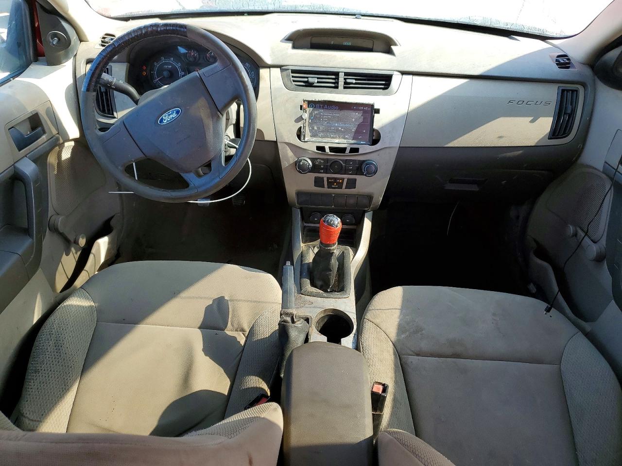 2008 Ford Focus S/se Red vin: 1FAHP34NX8W259762