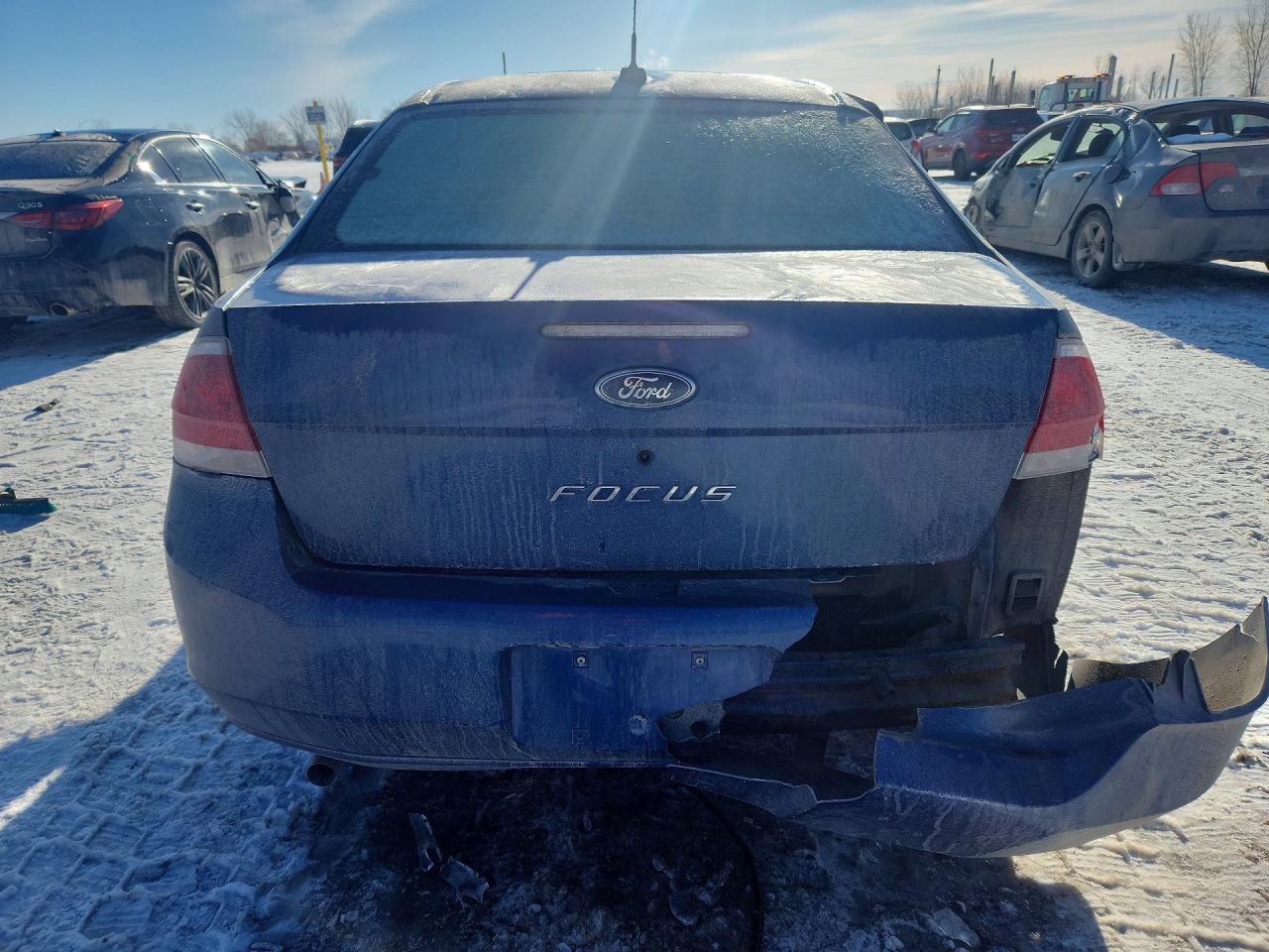 2009 Ford Focus S Blue vin: 1FAHP34NX9W142913
