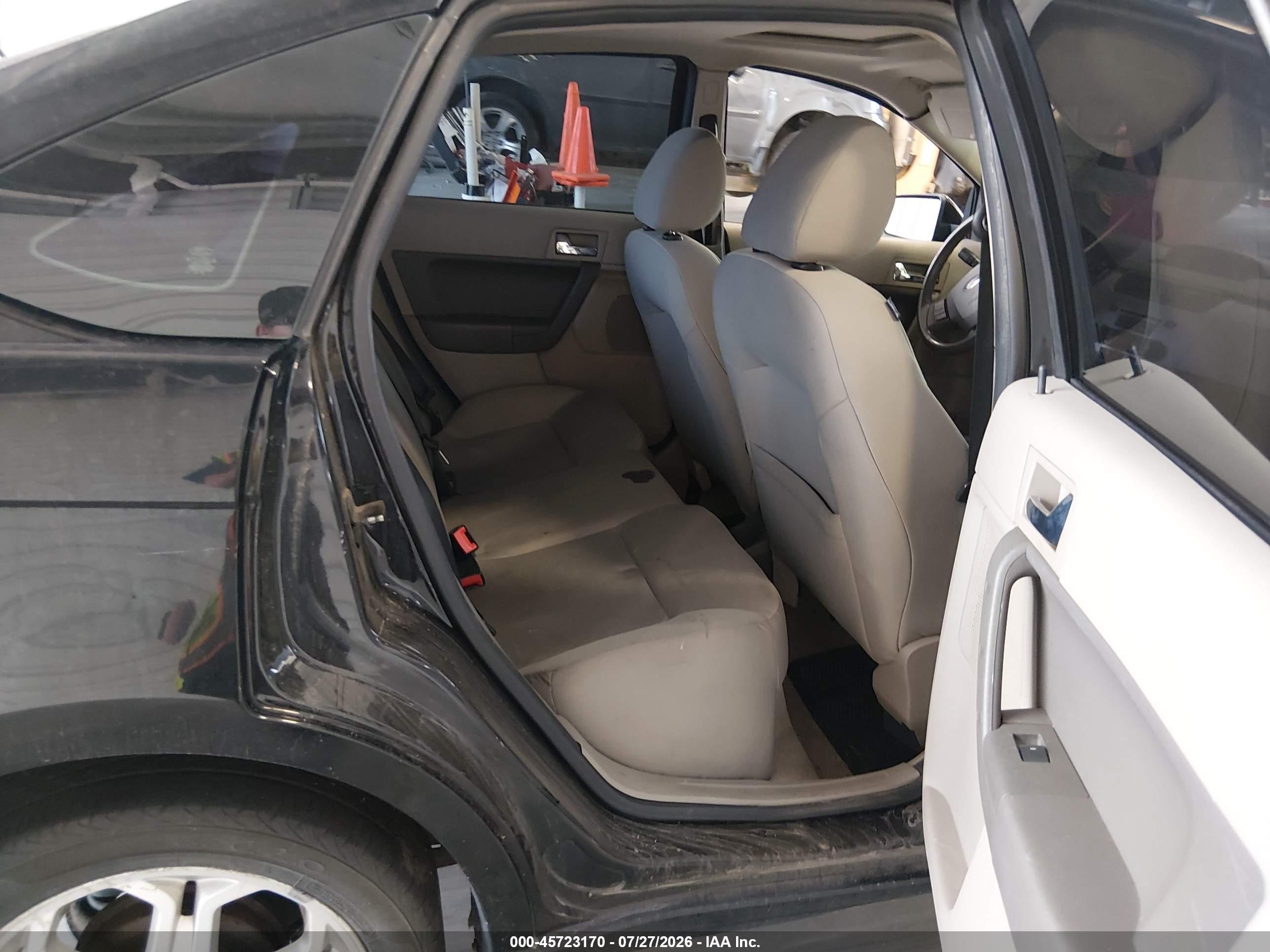 2008 Ford Focus Se/ses Black vin: 1FAHP35N08W106791
