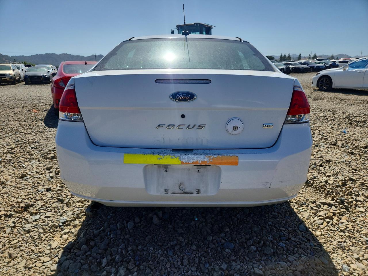 2008 Ford Focus Se White vin: 1FAHP35N08W120870