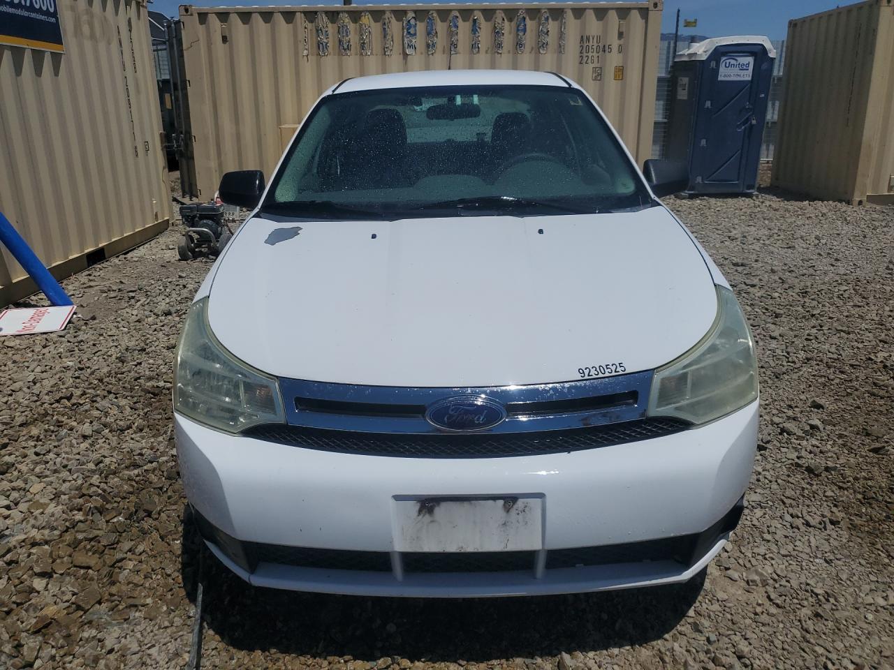 2008 Ford Focus Se White vin: 1FAHP35N08W120870 Damage: Left Head Lamp, Faded, Repair Required