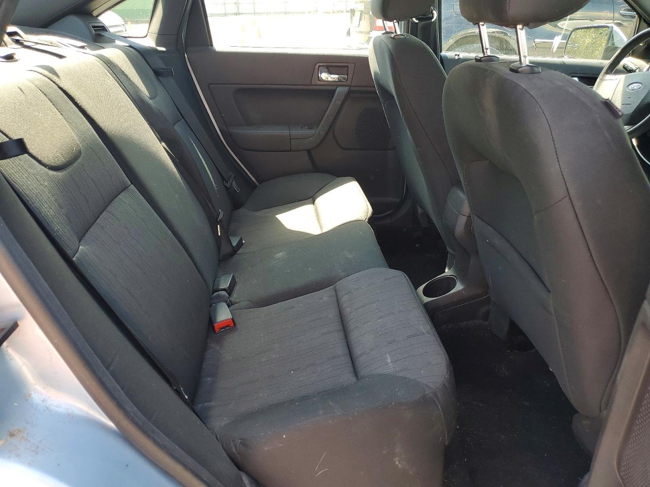 2008 Ford Focus Se Blue vin: 1FAHP35N08W124417