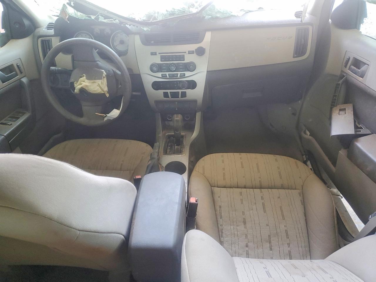 2008 Ford Focus Se White vin: 1FAHP35N08W159572