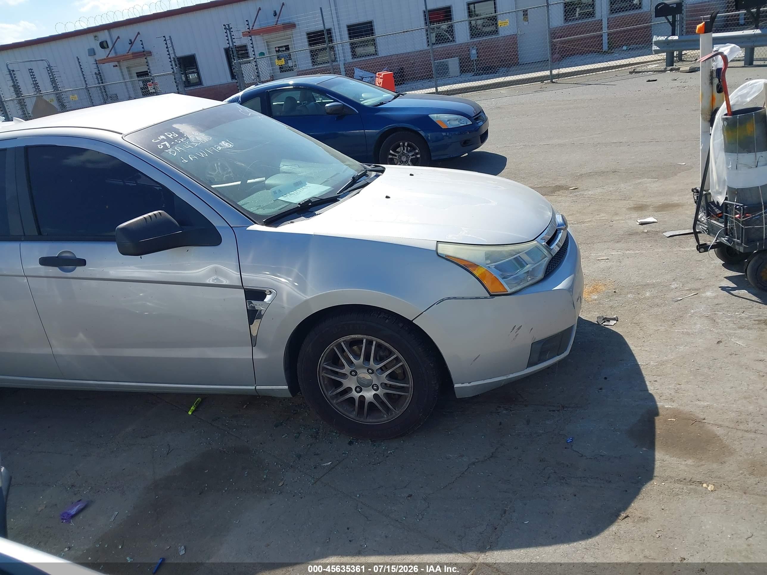 2008 Ford Focus Se/ses Серебряный vin: 1FAHP35N08W192961