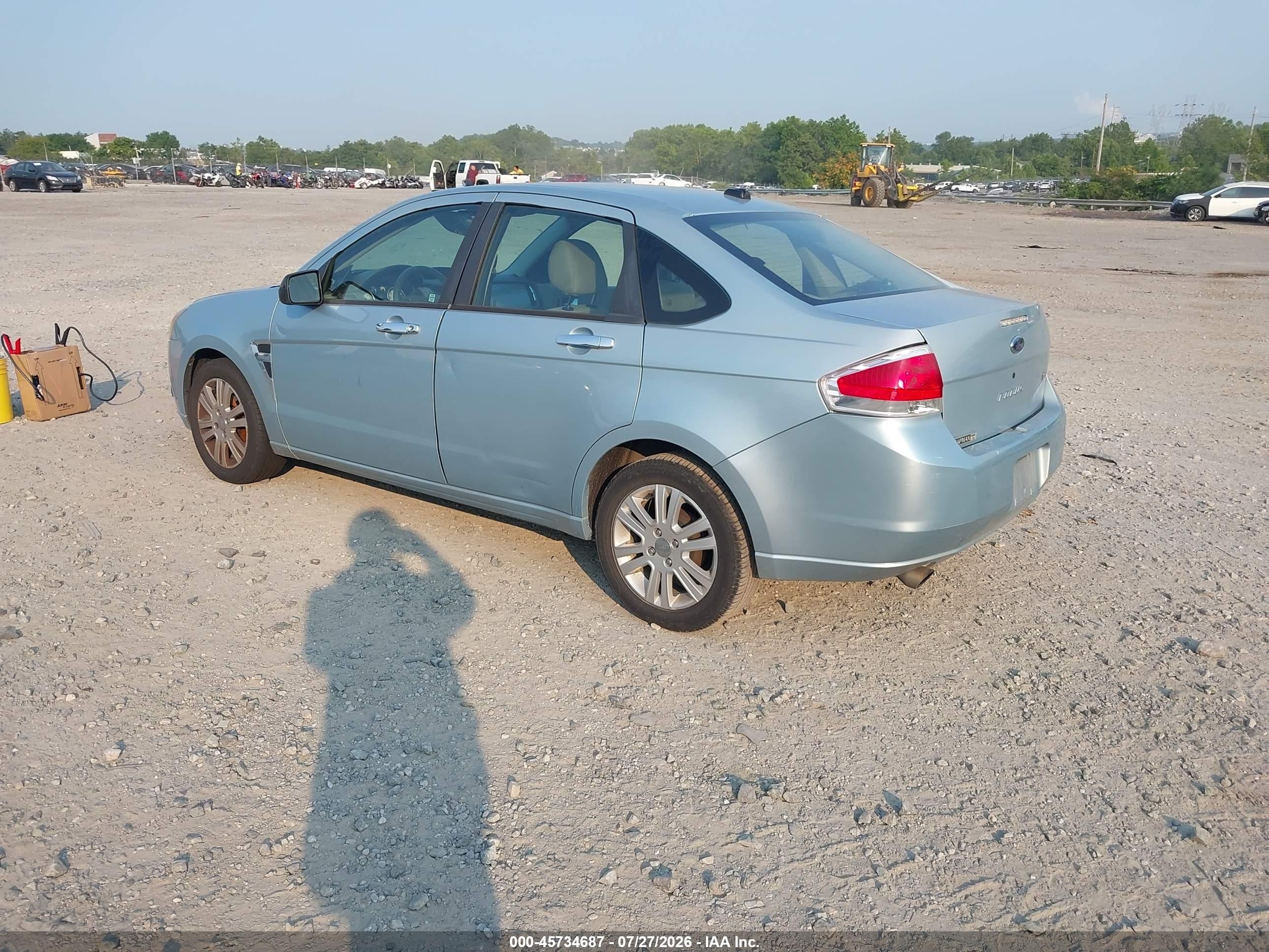 2008 Ford Focus Se/ses Silver vin: 1FAHP35N08W216112