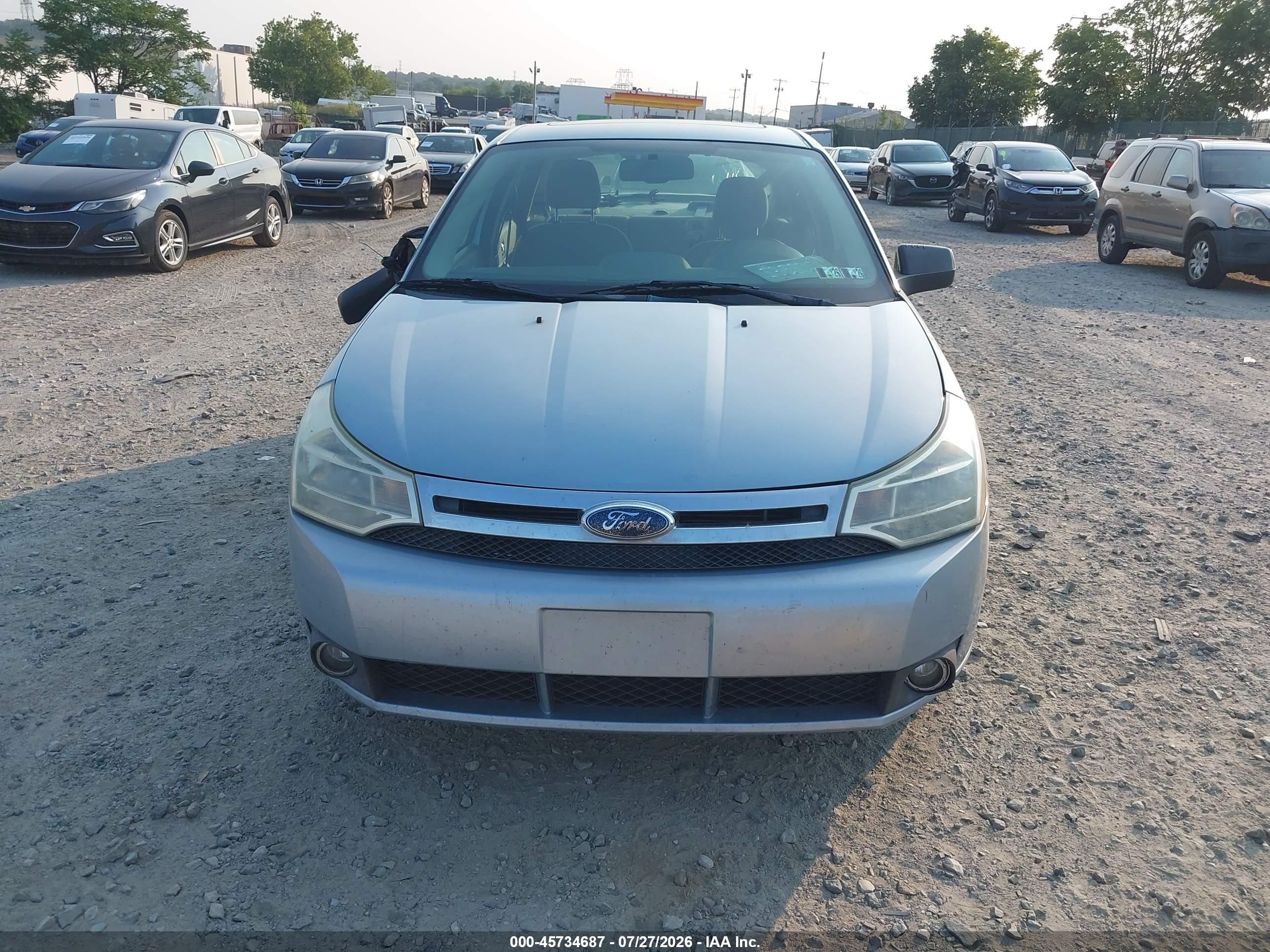 2008 Ford Focus Se/ses Silver vin: 1FAHP35N08W216112