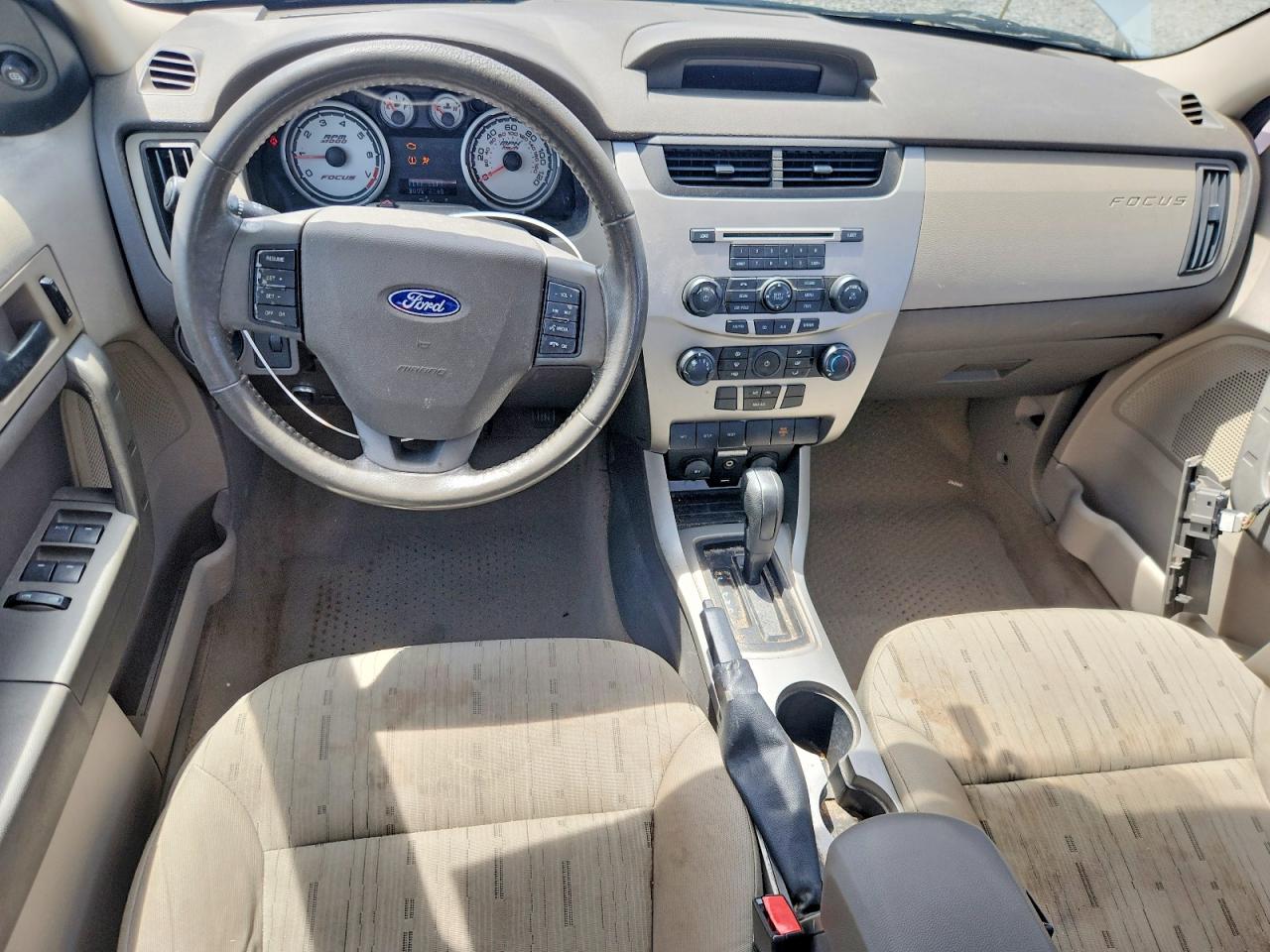 2008 Ford Focus Se White vin: 1FAHP35N08W227806