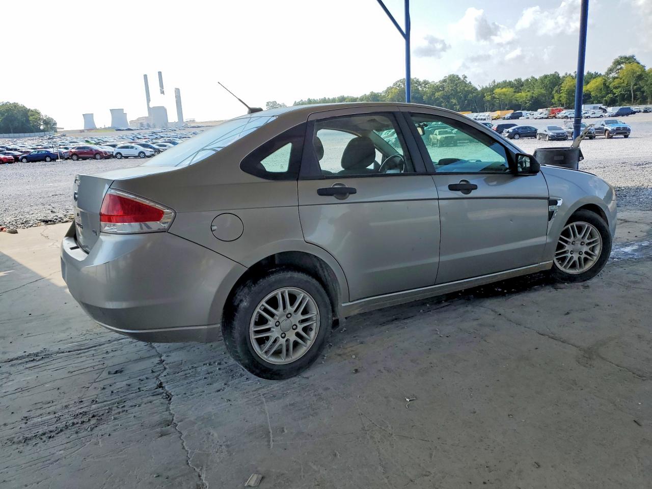 2008 Ford Focus Se Серебряный vin: 1FAHP35N08W256576