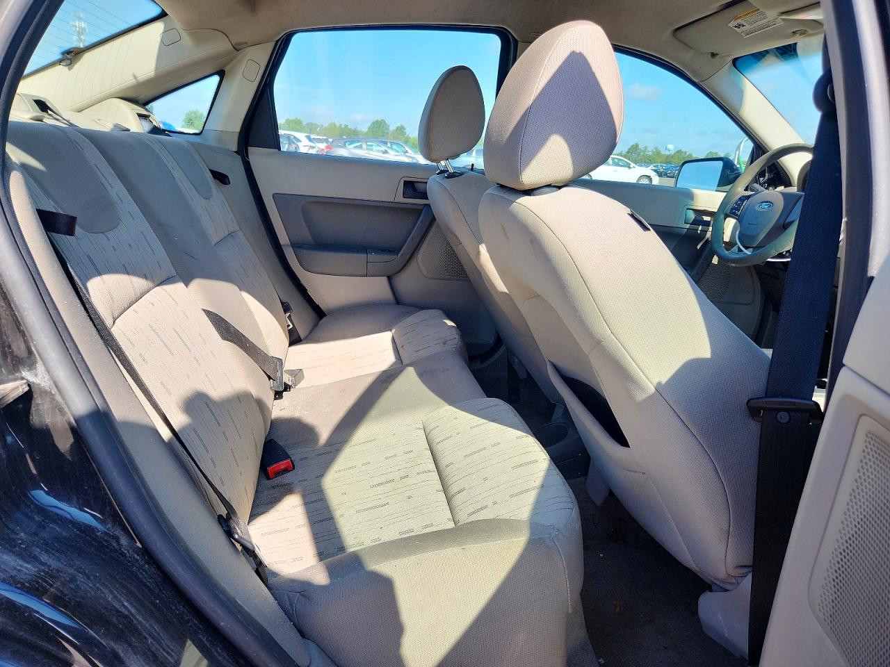 2008 Ford Focus Se Black vin: 1FAHP35N08W261258
