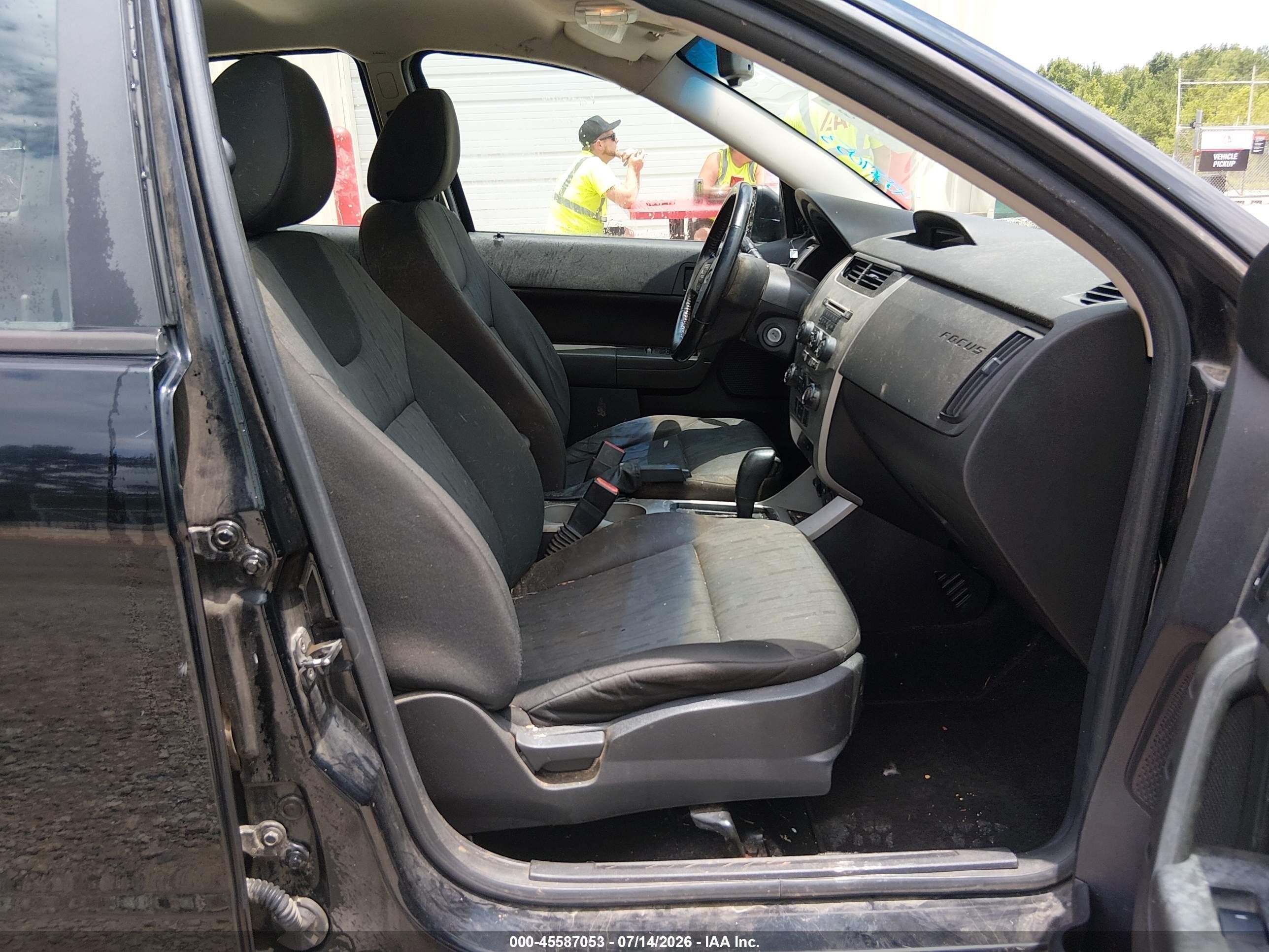 2008 Ford Focus Se/ses Black vin: 1FAHP35N08W270915
