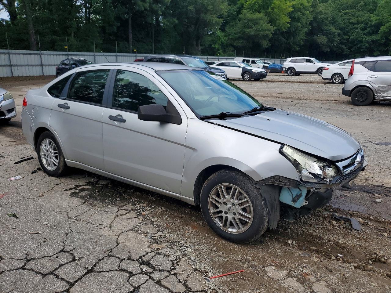 2009 Ford Focus Se Silver vin: 1FAHP35N09W104542