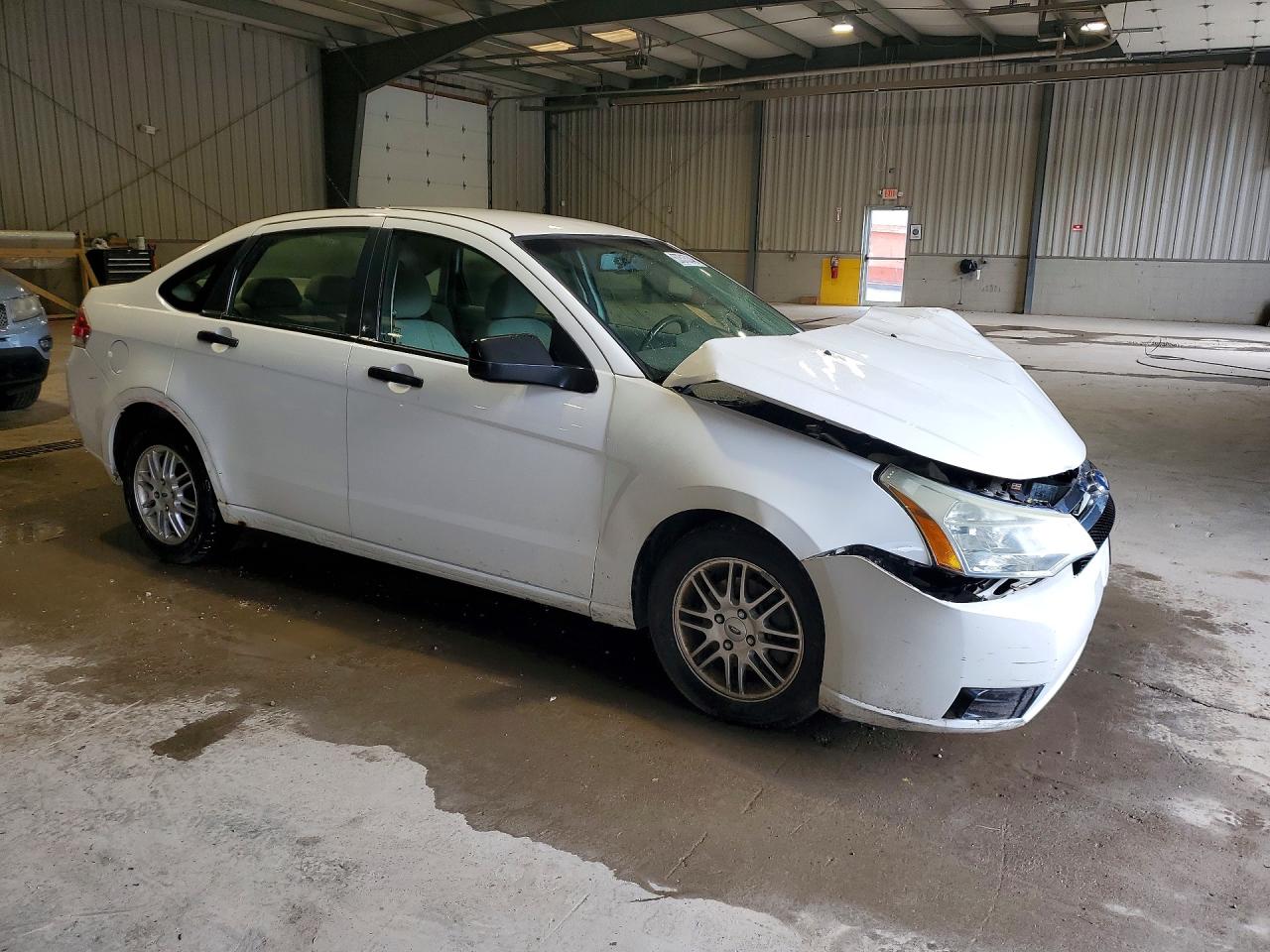 2009 Ford Focus Se White vin: 1FAHP35N09W123379