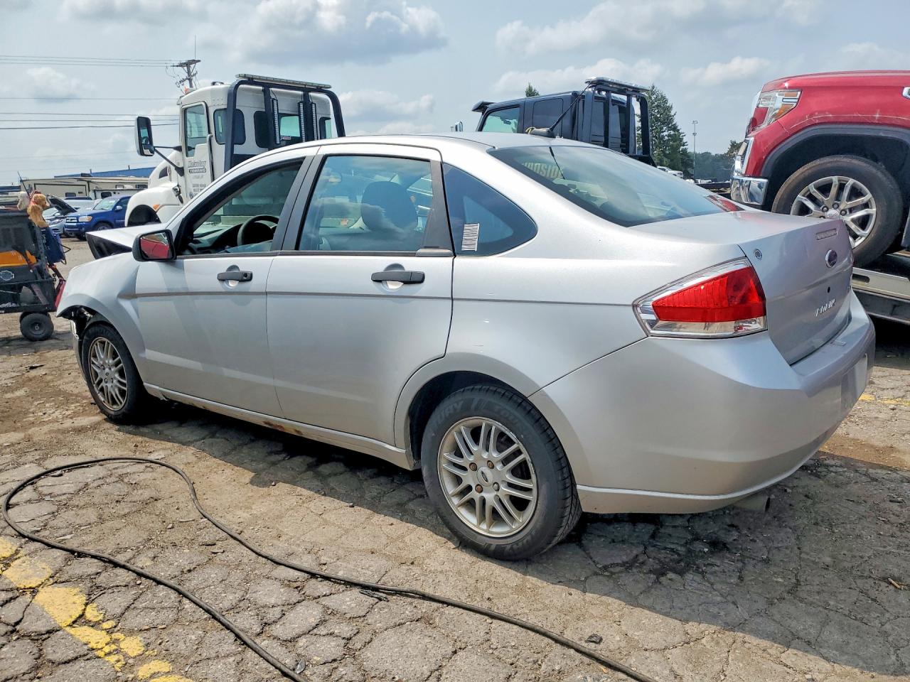 2009 Ford Focus Se Silver vin: 1FAHP35N09W178592