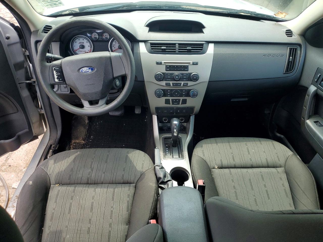 2009 Ford Focus Se Silver vin: 1FAHP35N09W178592